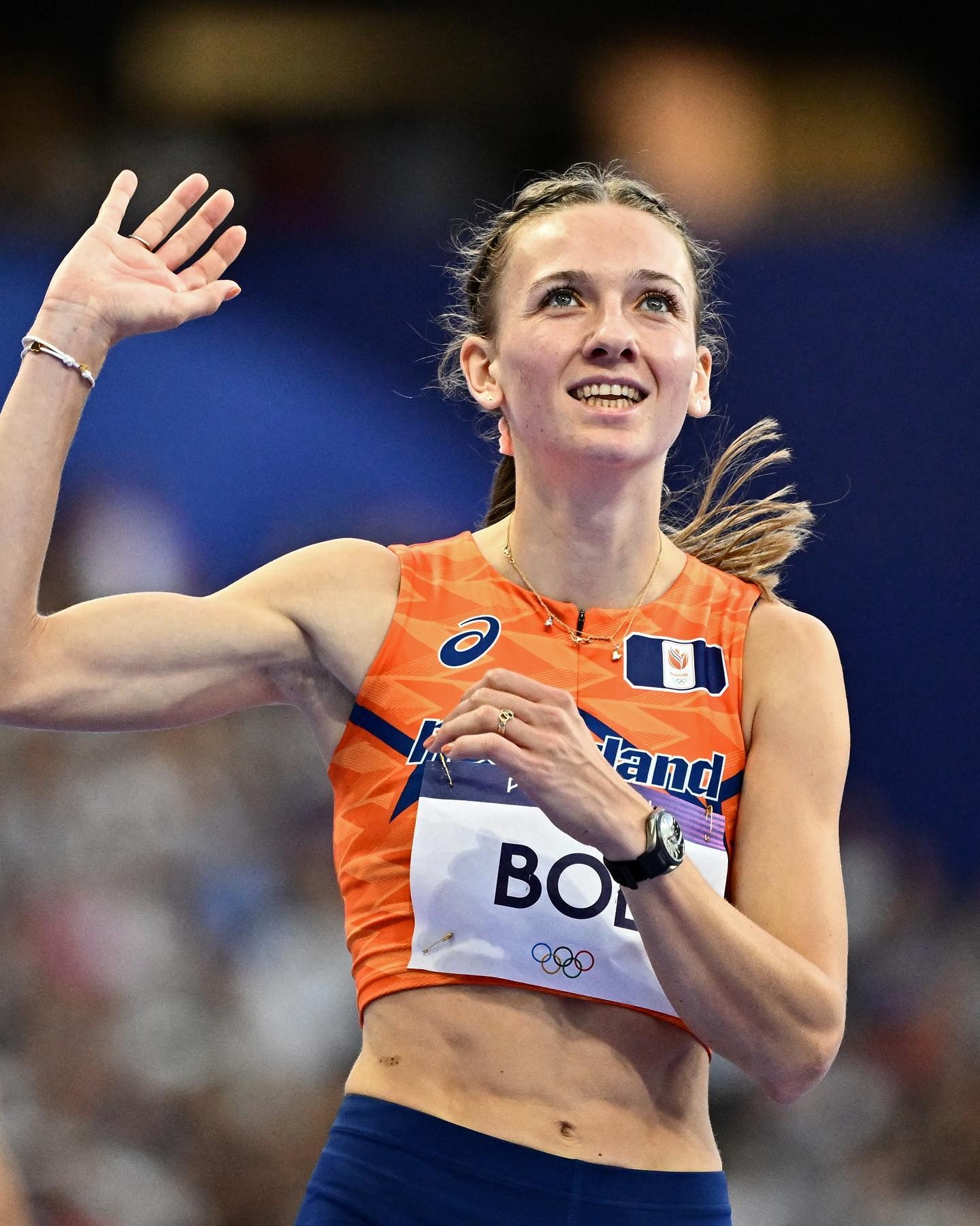 Olympic paris 2024,  the van hoi 2024,  Femke Bol,  Keely Hodgkinson,  Yaroslava Mahuchikh,  dong ho Omega,  dong ho sieu nhe,  Omega Ultra Light,  Seamaster Aqua Terra,  znews the thao,  znews dong ho anh 12