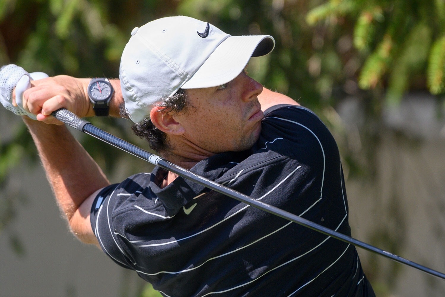 Olympic paris 2024,  the van hoi 2024,  Femke Bol,  Keely Hodgkinson,  Yaroslava Mahuchikh,  dong ho Omega,  dong ho sieu nhe,  Omega Ultra Light,  Seamaster Aqua Terra,  znews the thao,  znews dong ho anh 7