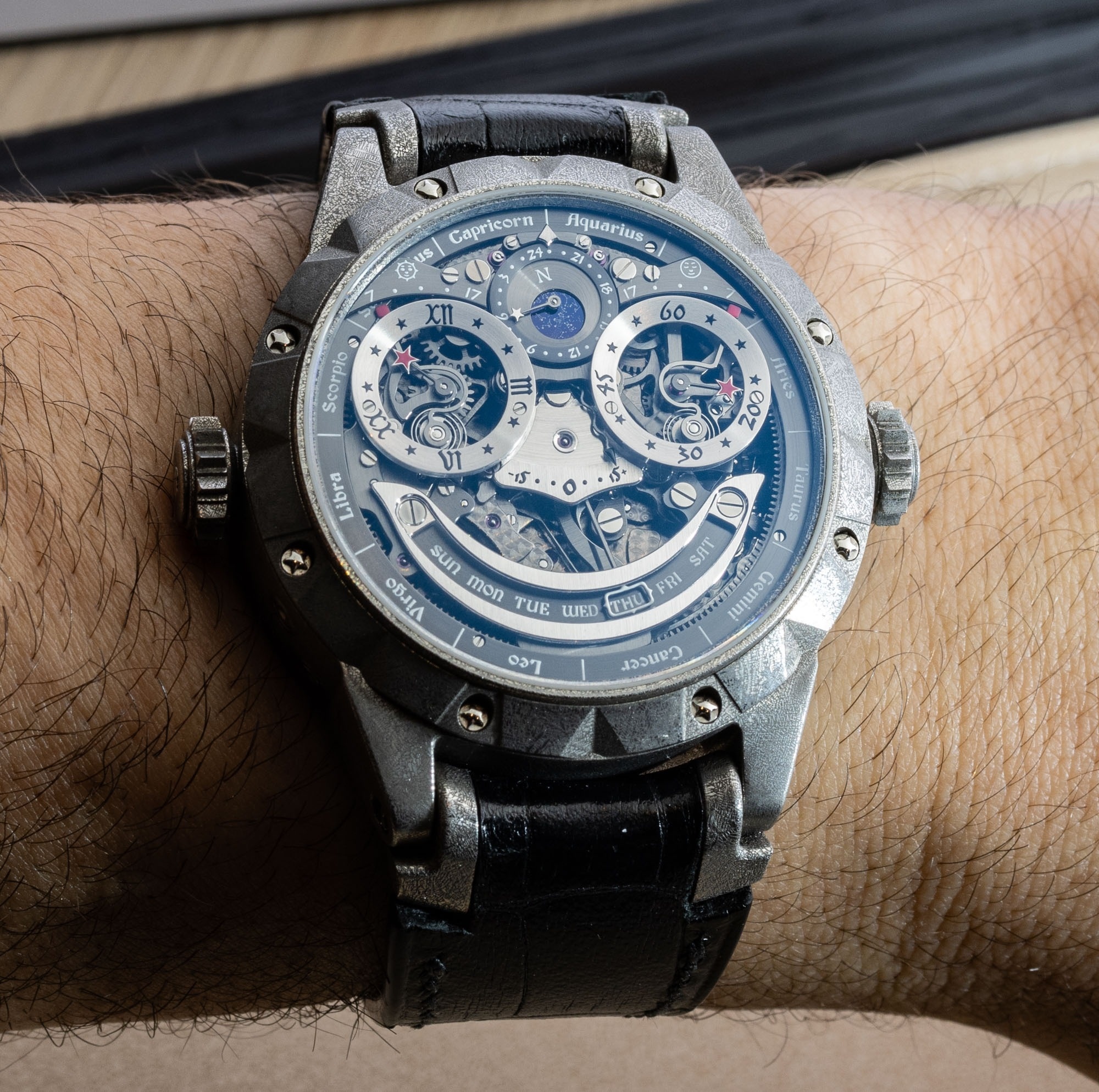 Dong ho tranh cai,  TAG Heuer,  Carrera Chronograph Seafarer,  dong ho 42 mm,  Audemars Piguet,  Holthinrichs,  znews dong ho,  dong ho tphcm,  dong ho ha noi anh 5