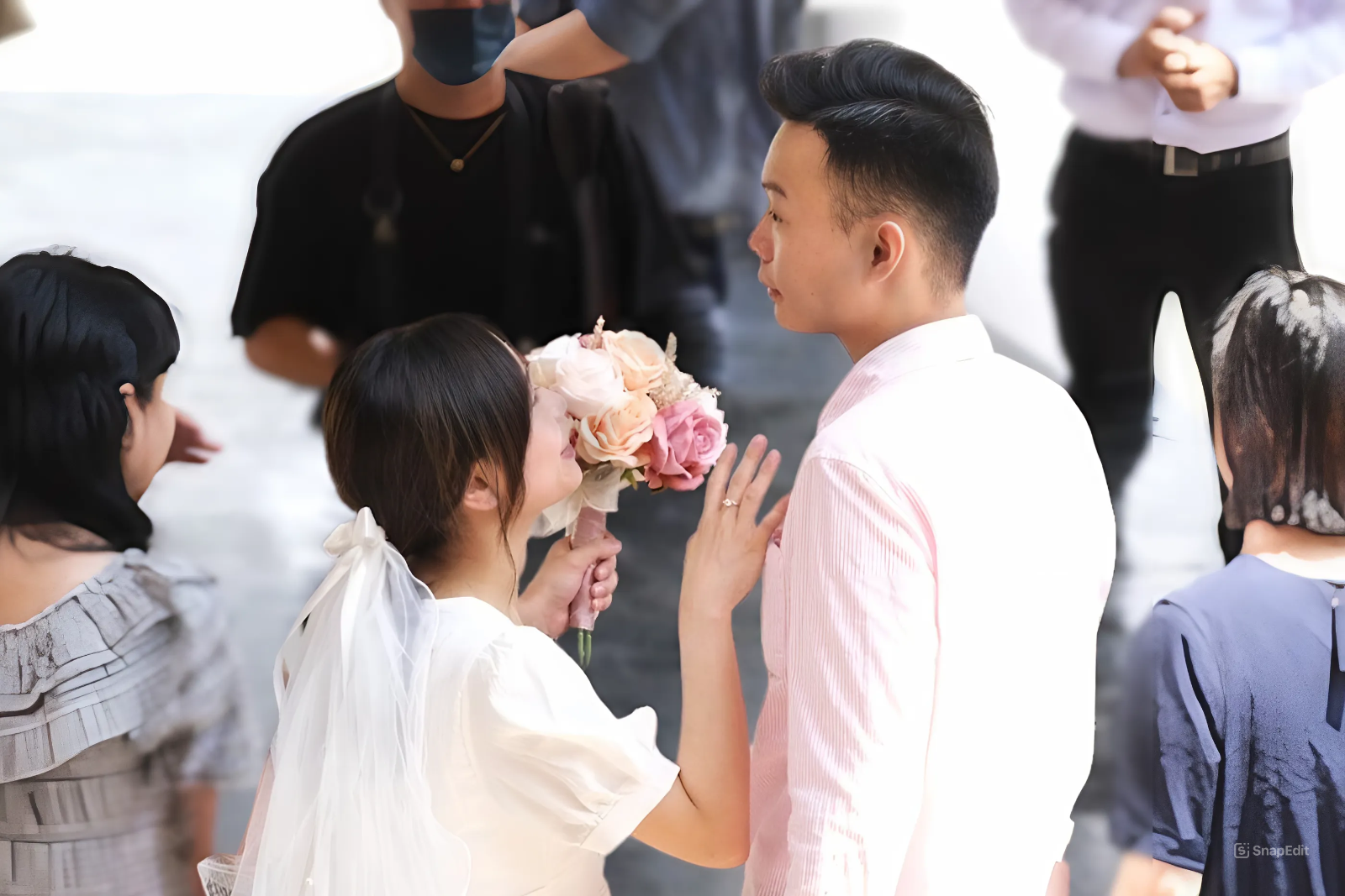 'Gia co dau' tang, nguoi tre Trung Quoc cang ngai cuoi hinh anh