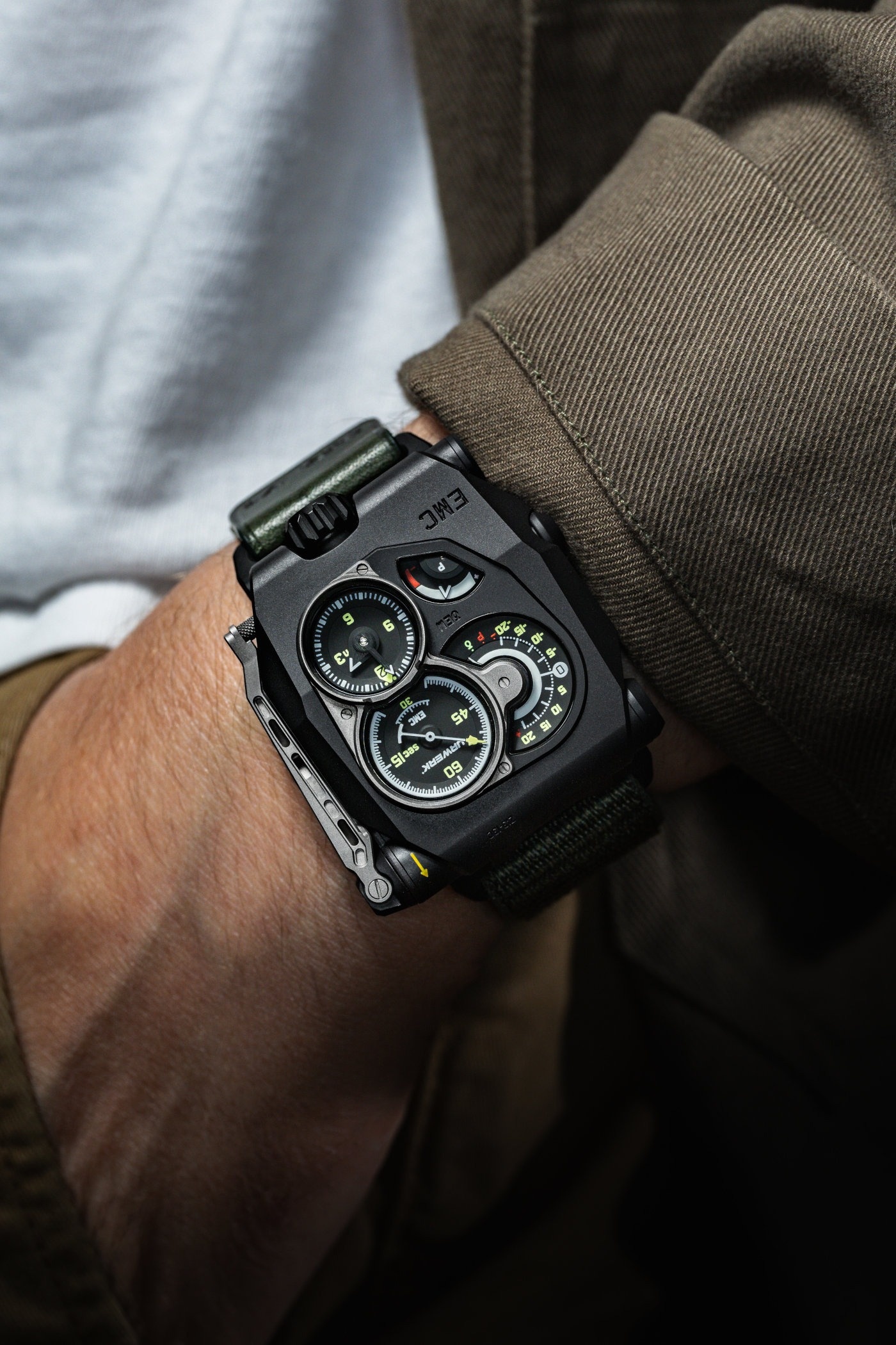 dong ho hybrid la gi,  dong ho co,  EMC SR-71,  Urwerk,  ArtyA,  Hublot,  Ming 20.01 Series 3,  znews dong ho,  znews on wrist,  tin tuc dong ho anh 4