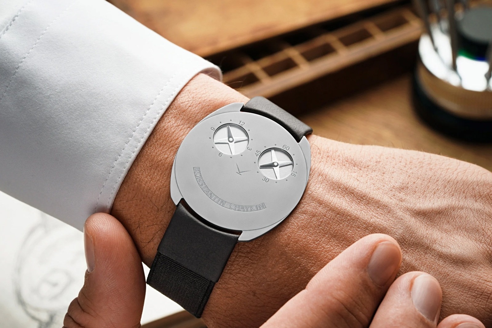 Konstantin Chaykin,  ThinKing,  đồng hồ mỏng nhất,  kỷ lục đồng hồ,  znews đồng hồ,  tin tức đồng hồ,  mỏng nhất thế giới,  đồng hồ Nga,  đồng hồ độc lập ảnh 1 Konstantin Chaykin,  ThinKing,  dong ho mong nhat,  ky luc dong ho,  znews dong ho,  tin tuc dong ho,  mong nhat the gioi,  dong ho Nga,  dong ho doc lap anh 1