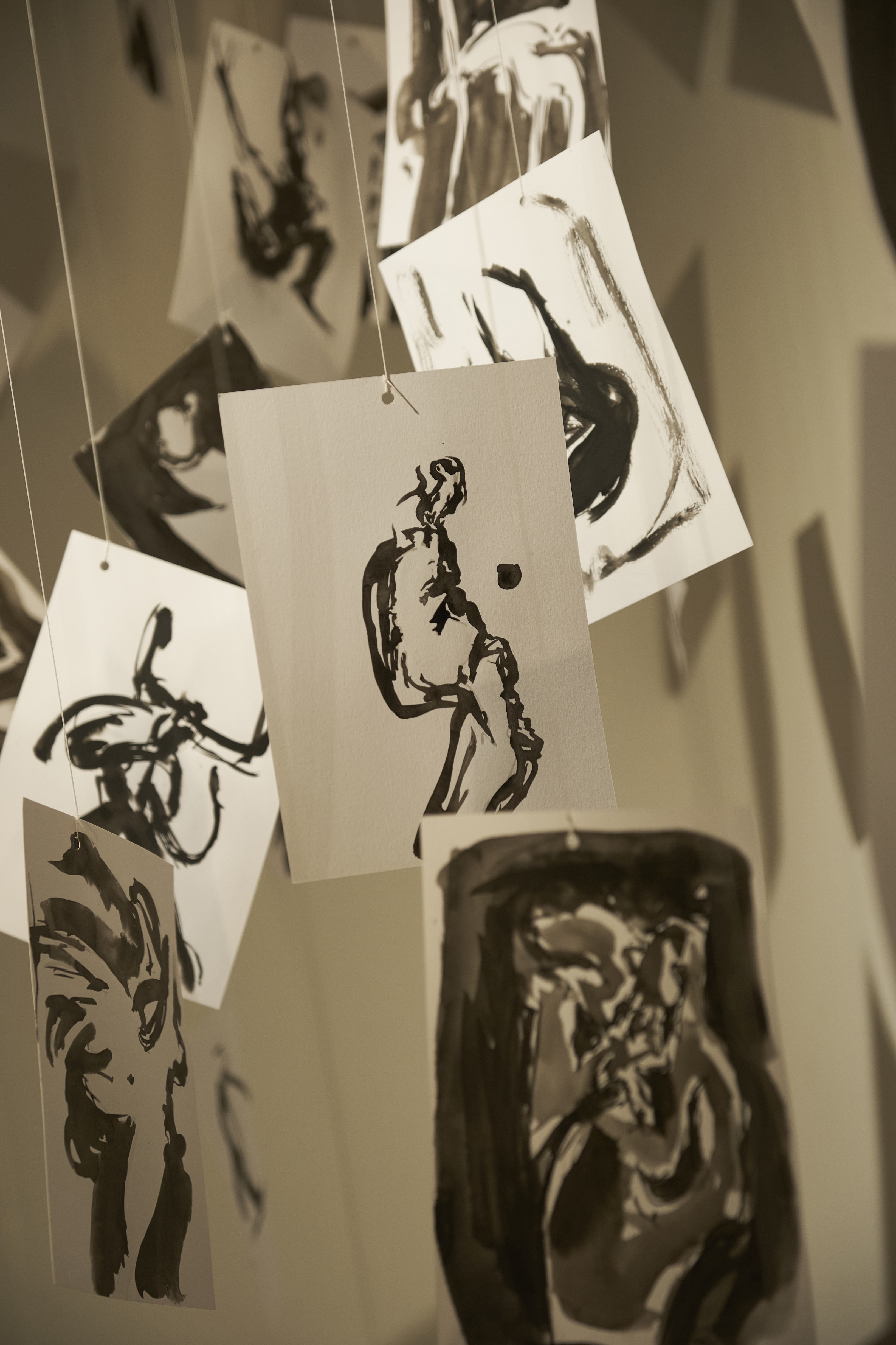 znews nghệ thuật, triển lãm 1 x 2, Nguyễn Ngọc Tuấn, triết lý phương đông, âm dương tương sinh ảnh 8 znews nghe thuat, trien lam 1 x 2, Nguyen Ngoc Tuan, triet ly phuong dong, am duong tuong sinh anh 8