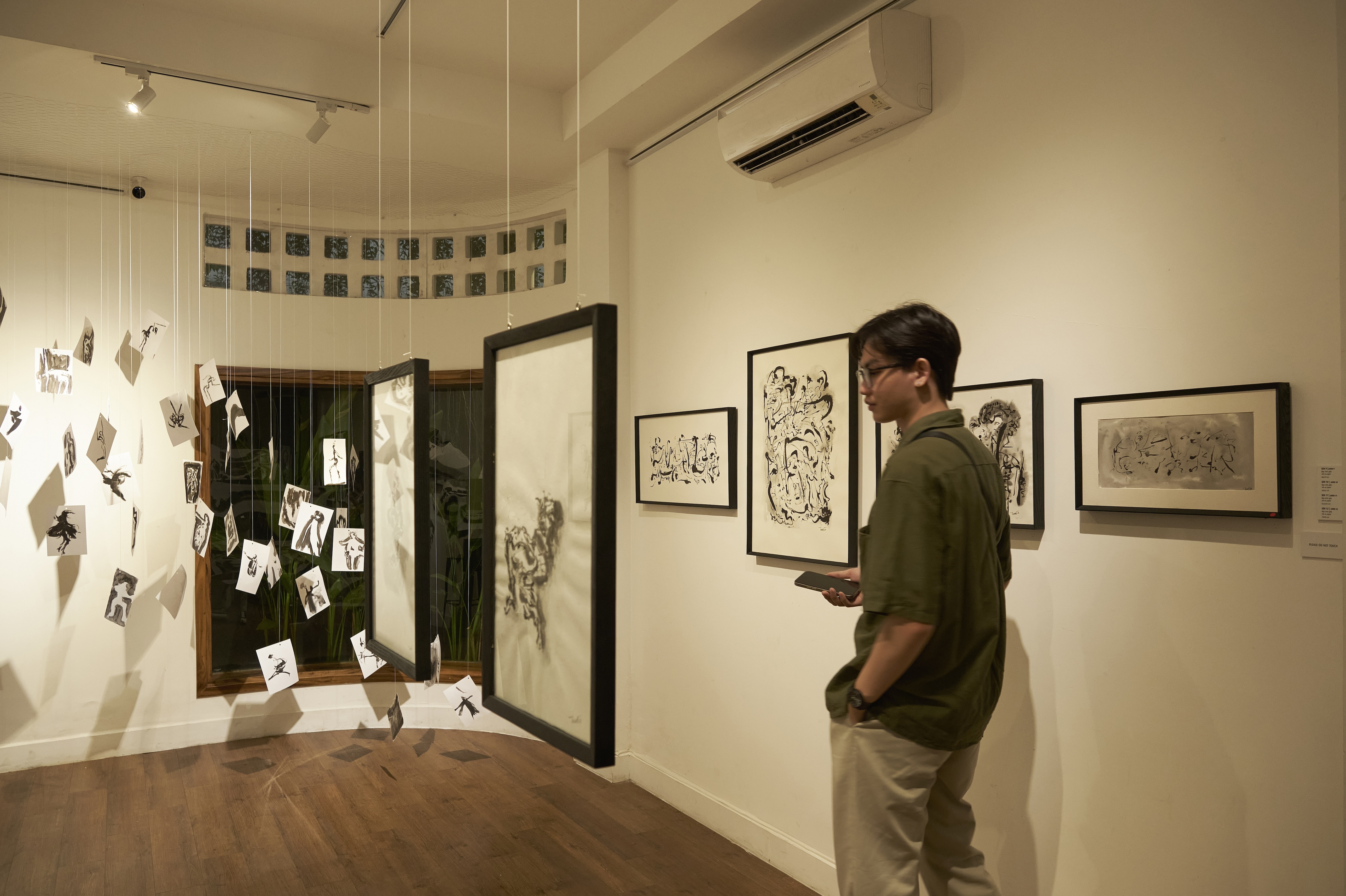 znews nghe thuat, trien lam 1 x 2,  Nguyen Ngoc Tuan,  triet ly phuong dong,  am duong tuong sinh anh 1