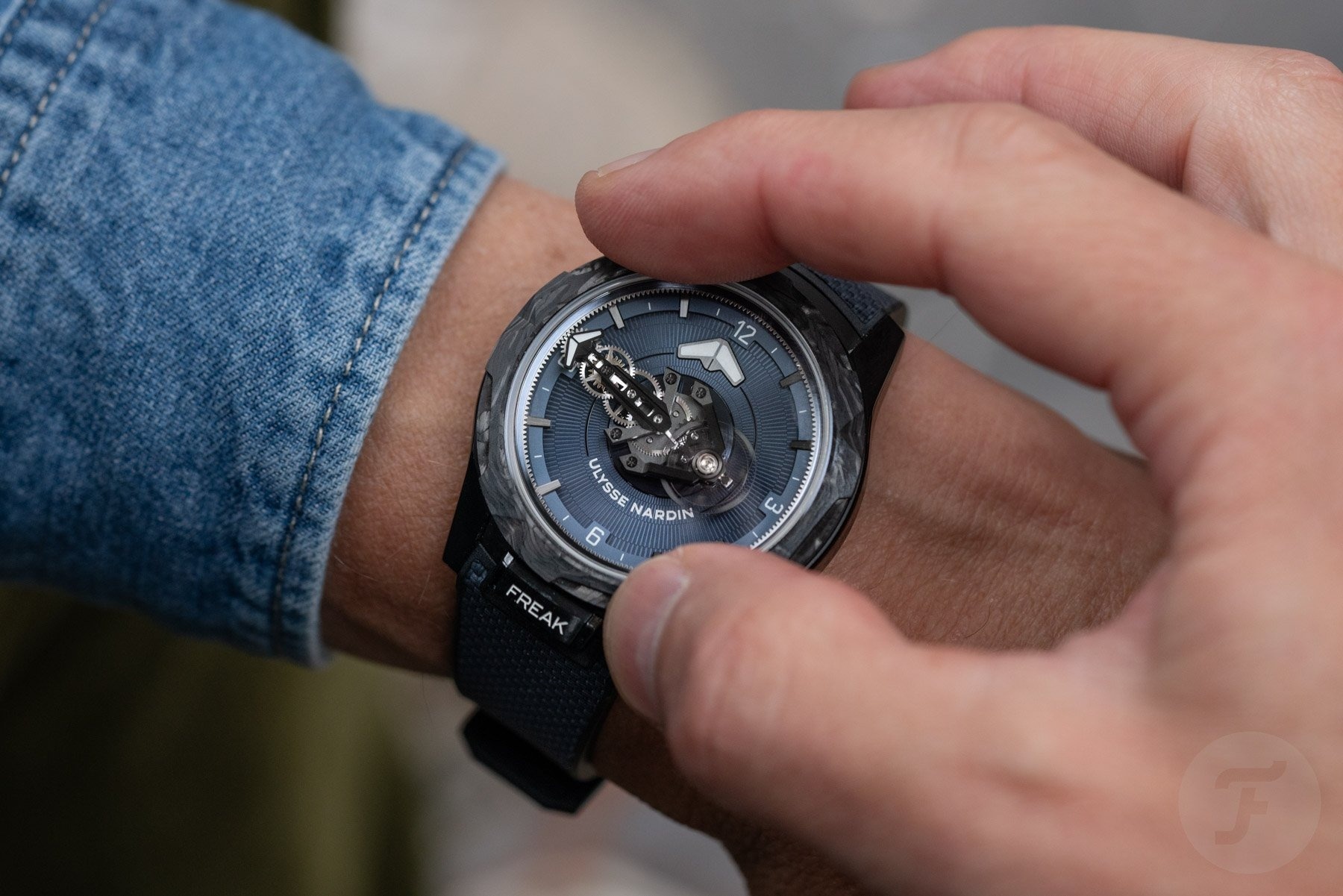 On Wrist znews,  đồng hồ tuần,  Patek Philippe,  Patek Philippe Cubitus,  BST Cubitus,  đồng hồ Cubitus ảnh 10 On Wrist znews,  dong ho tuan,  Patek Philippe,  Patek Philippe Cubitus,  BST Cubitus,  dong ho Cubitus anh 10