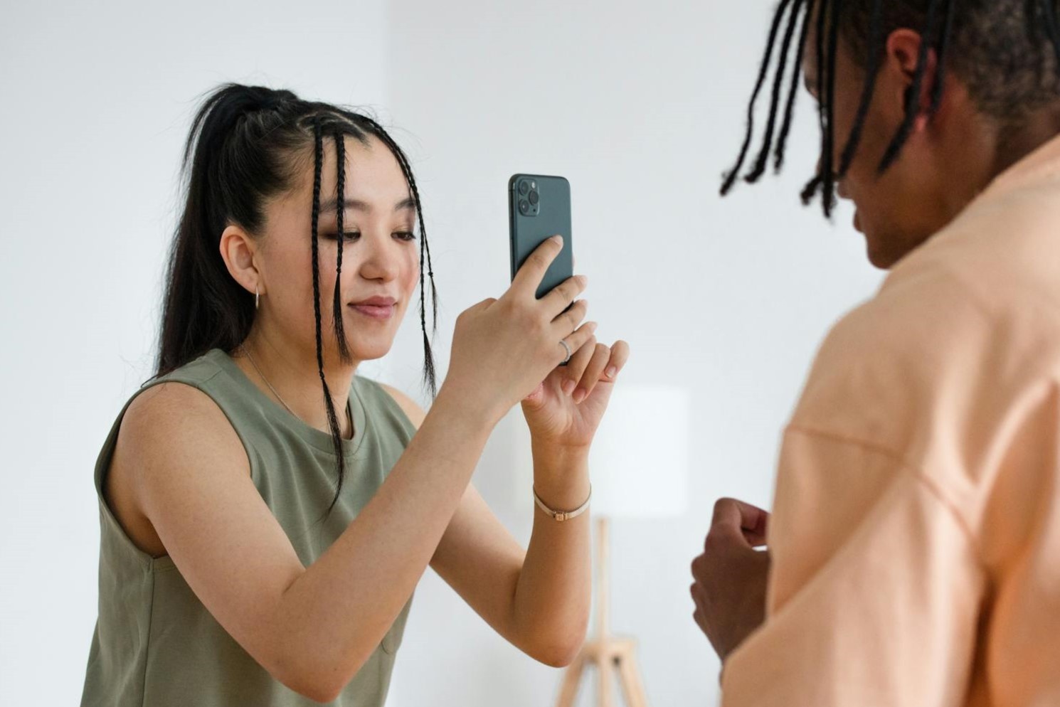 1/3 nhan su My 'boc phot' sep va cong ty tren MXH hinh anh