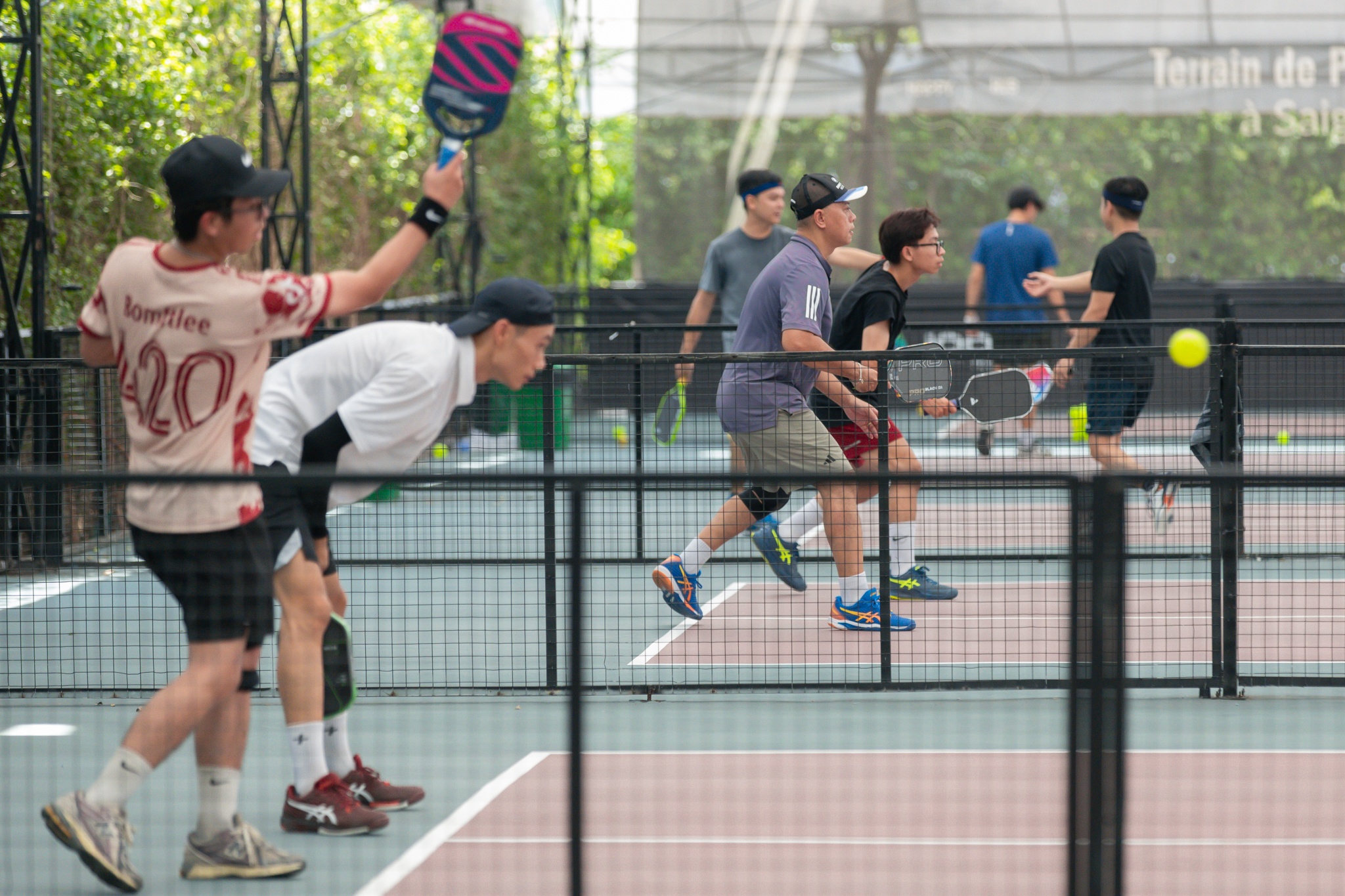 san pickleball,  tennis thanh pickleball,  san tennis tphcm,  pickleball viet nam,  nguoi choi picklebal,  lan song pickleball,  bo mon pickleball,  pickleball znews anh 3