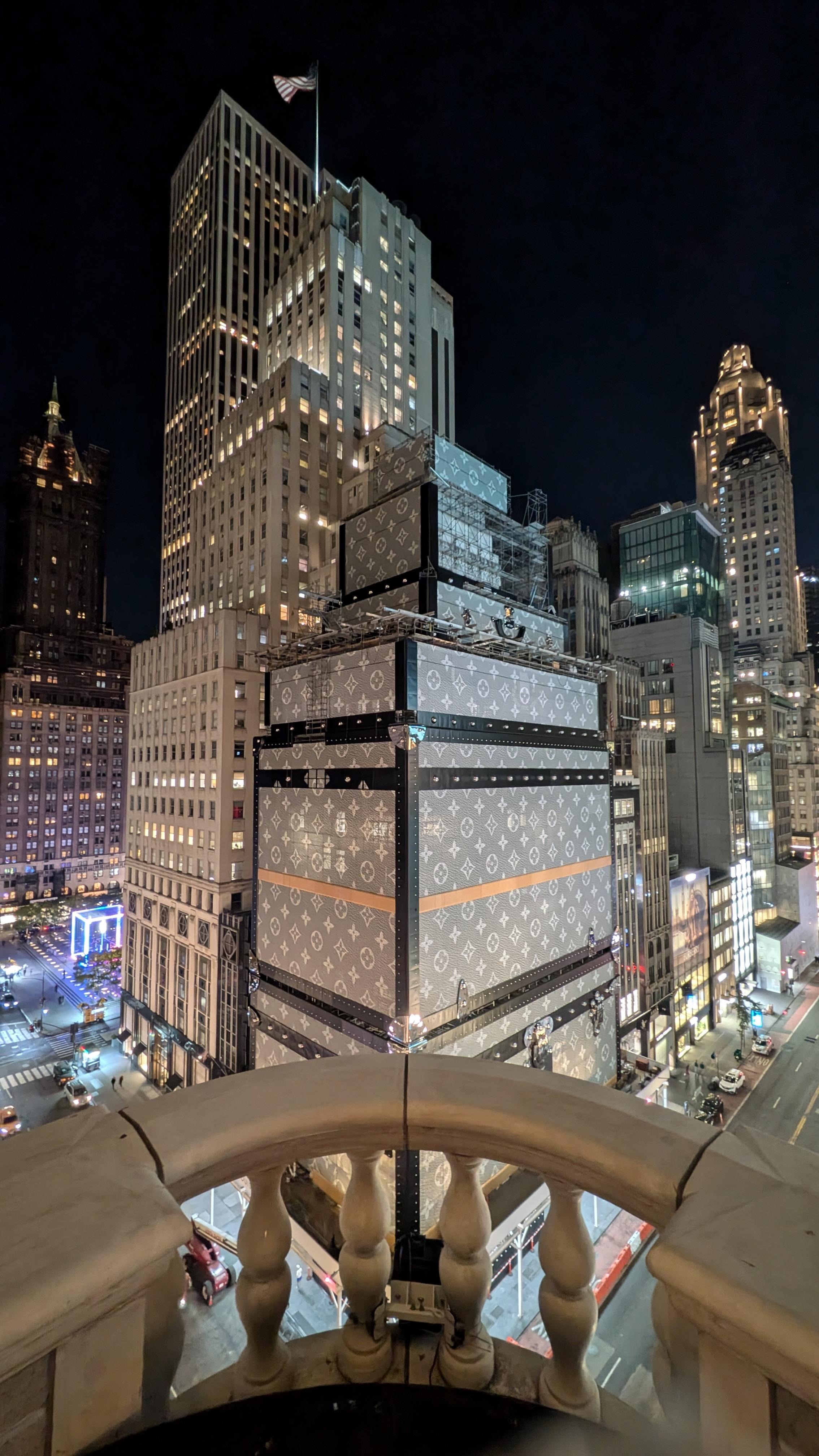 Rương Louis Vuitton