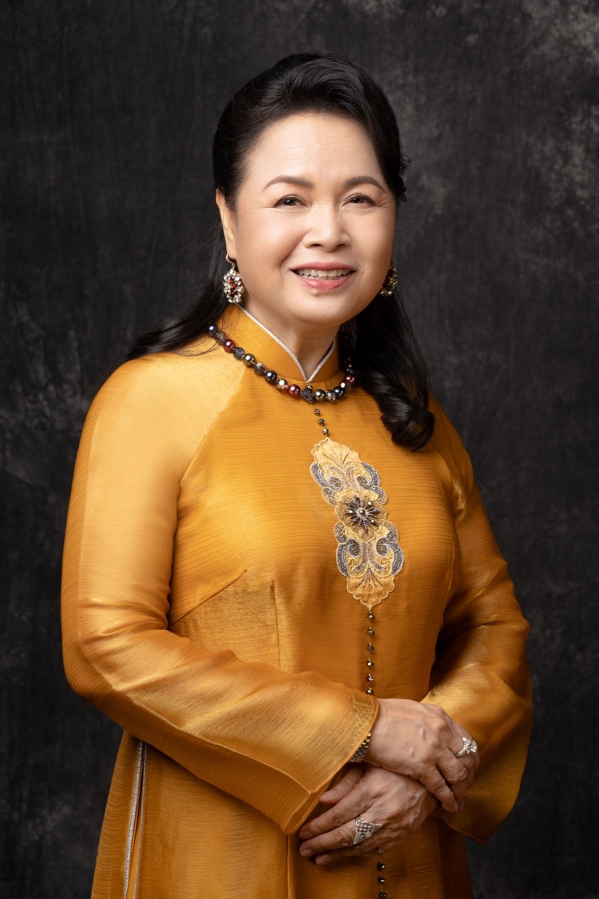 Trien lam Nguon Song,  Noirfoto,  Hoang Thi Bich Thao,  doanh nhan chup anh anh 2