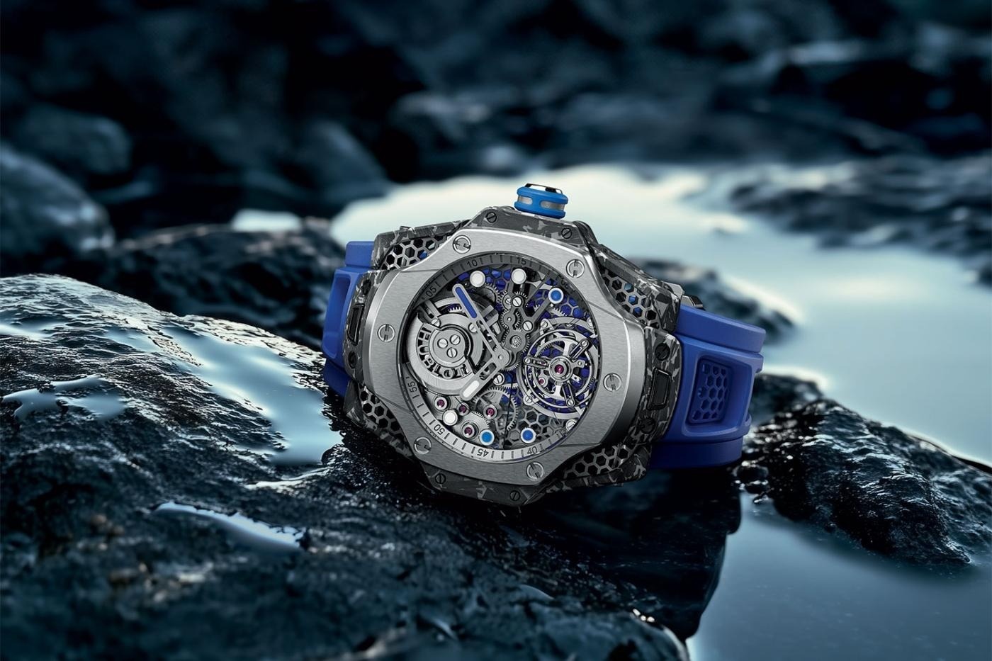 Big_Bang_Tourbillon_Carbon_SR_A.jpg