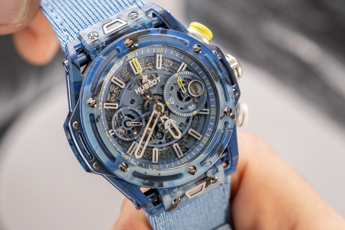 Dong ho 52.700 USD lam tu vot tennis cua Novak Djokovic hinh anh