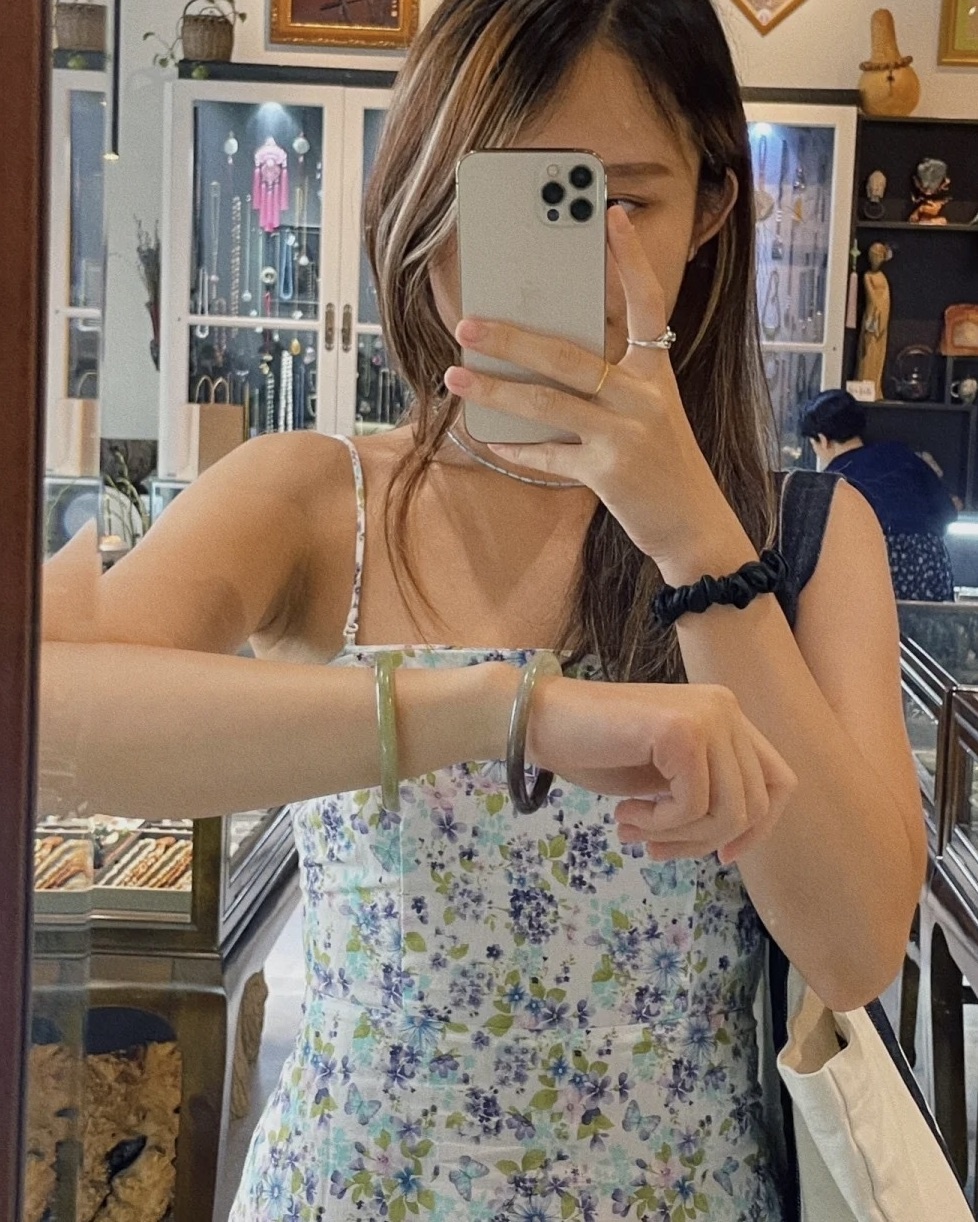 Jade_bracelet_1_Lilhazel_.jpeg