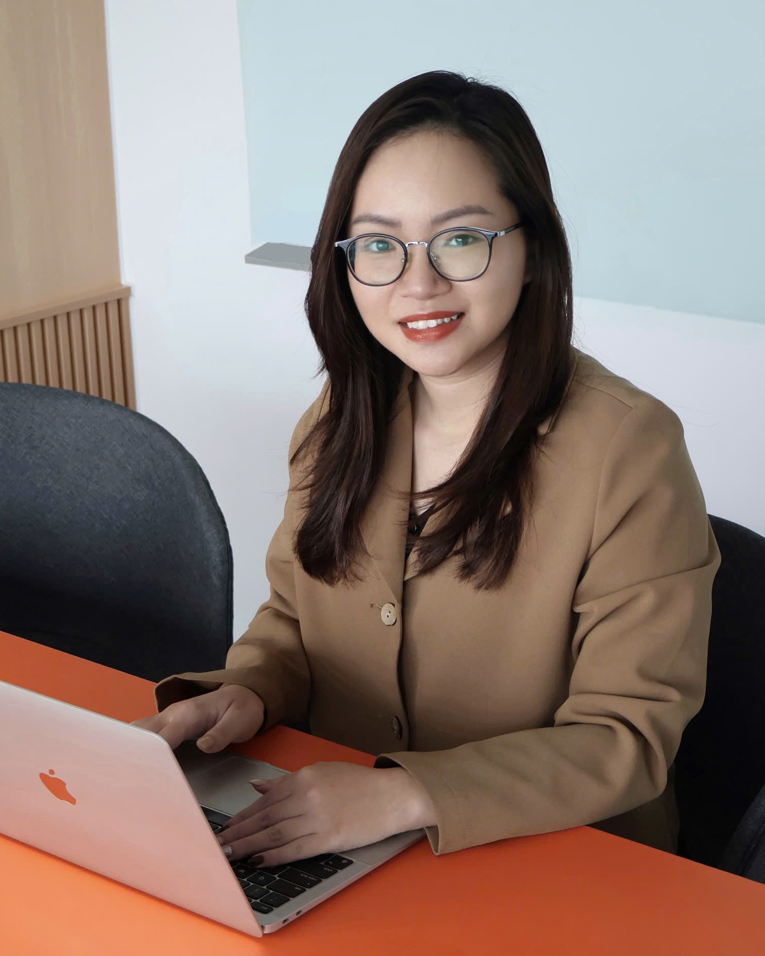 nhan su YEP,  tiec tat nien 2024, tiec tat nien van phong,  tat nien tphcm,  tat nien ha noi,  Da LAB thanh vien anh 1