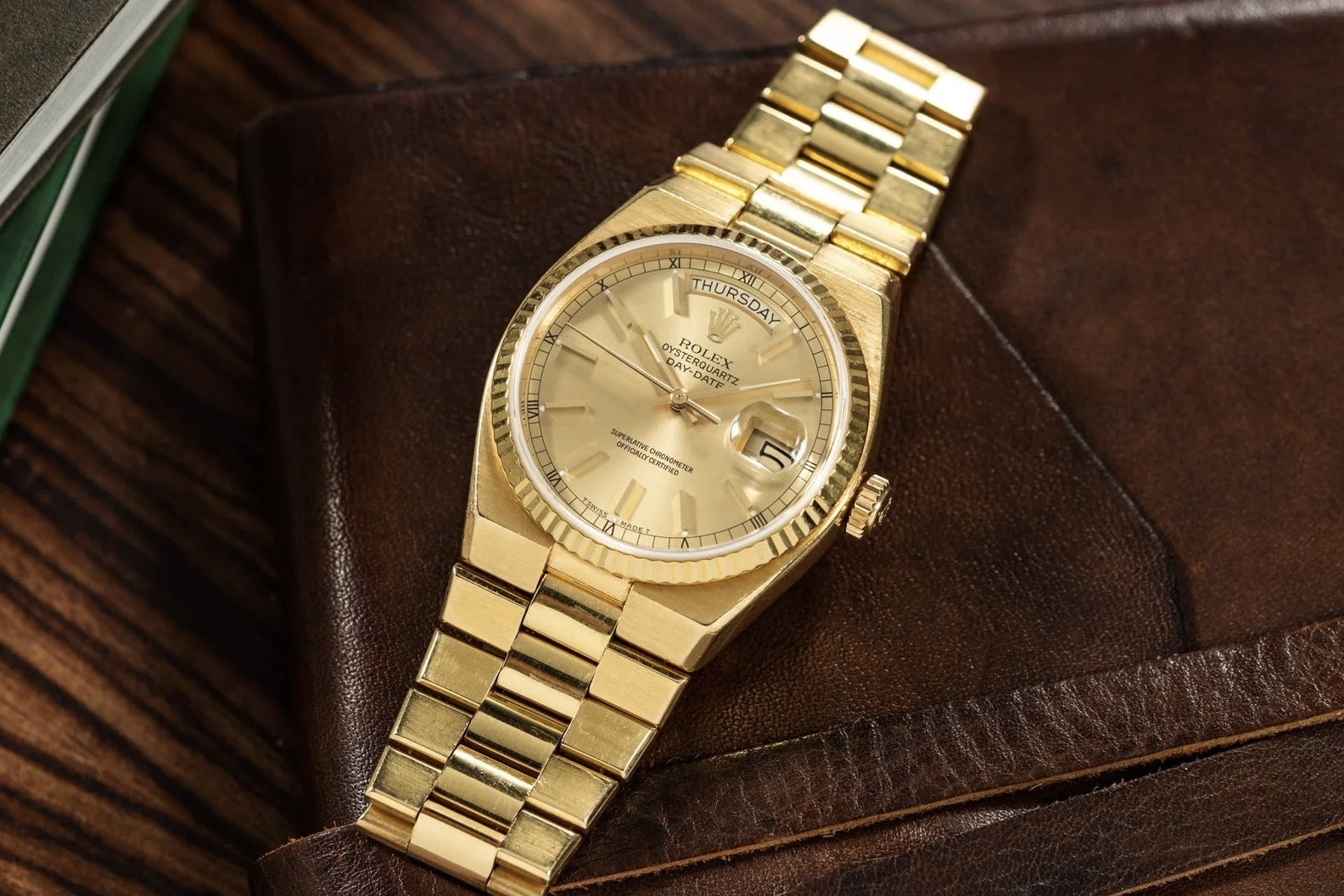 Dong ho Rolex tiep tuc tang gia 8% hinh anh