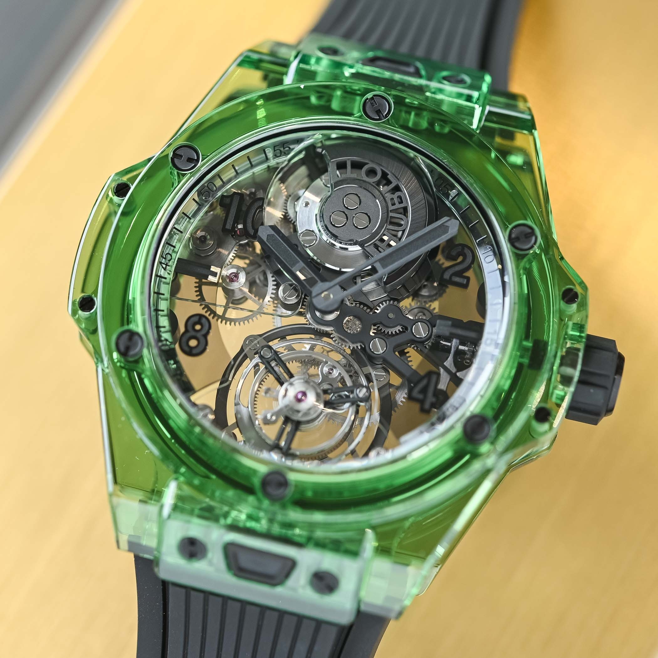 Hublot_Big_Bang_Tourbillon_Autom_2_.jpg