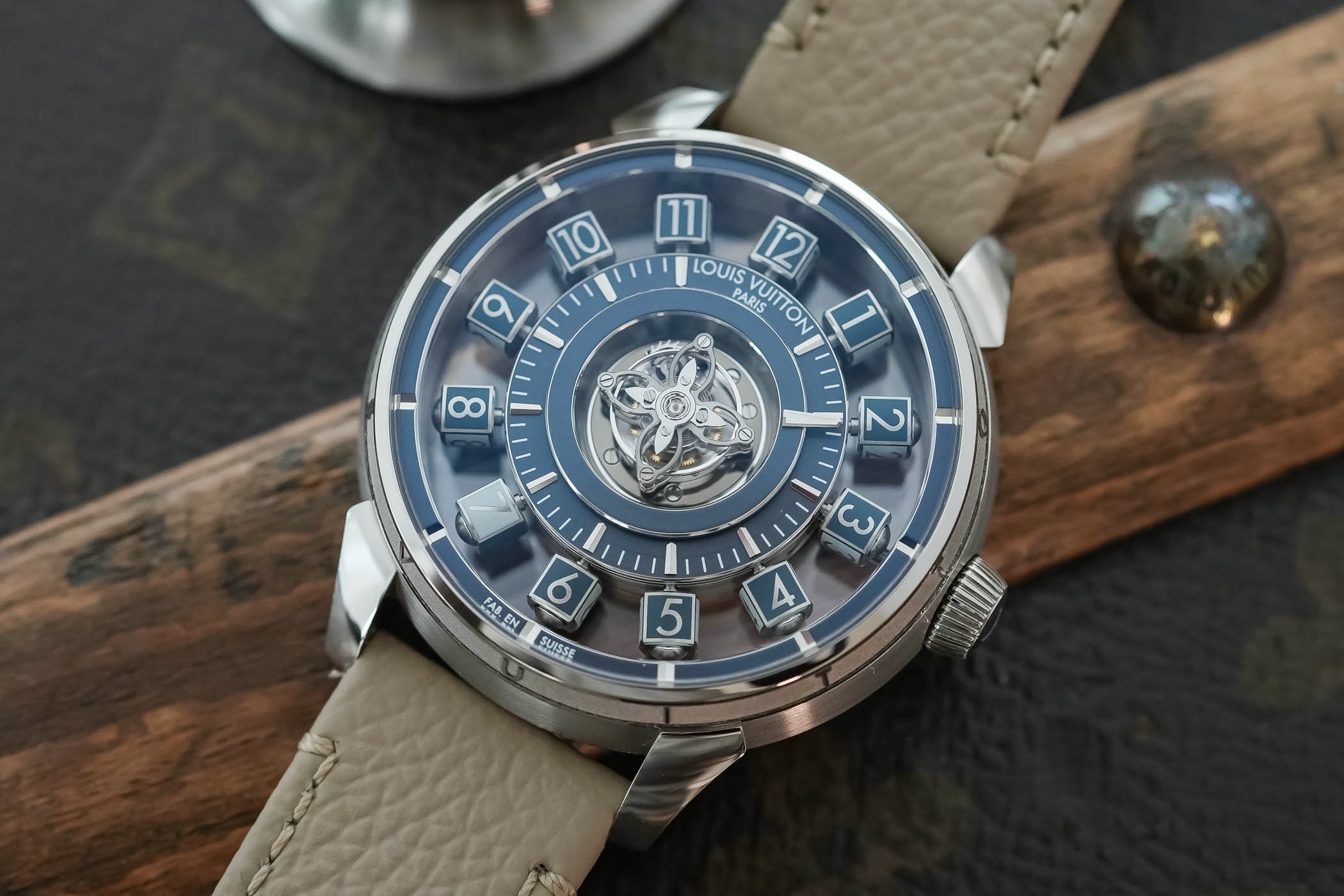 7 co may xa xi noi bat o tuan le dong ho LVMH 2025 hinh anh