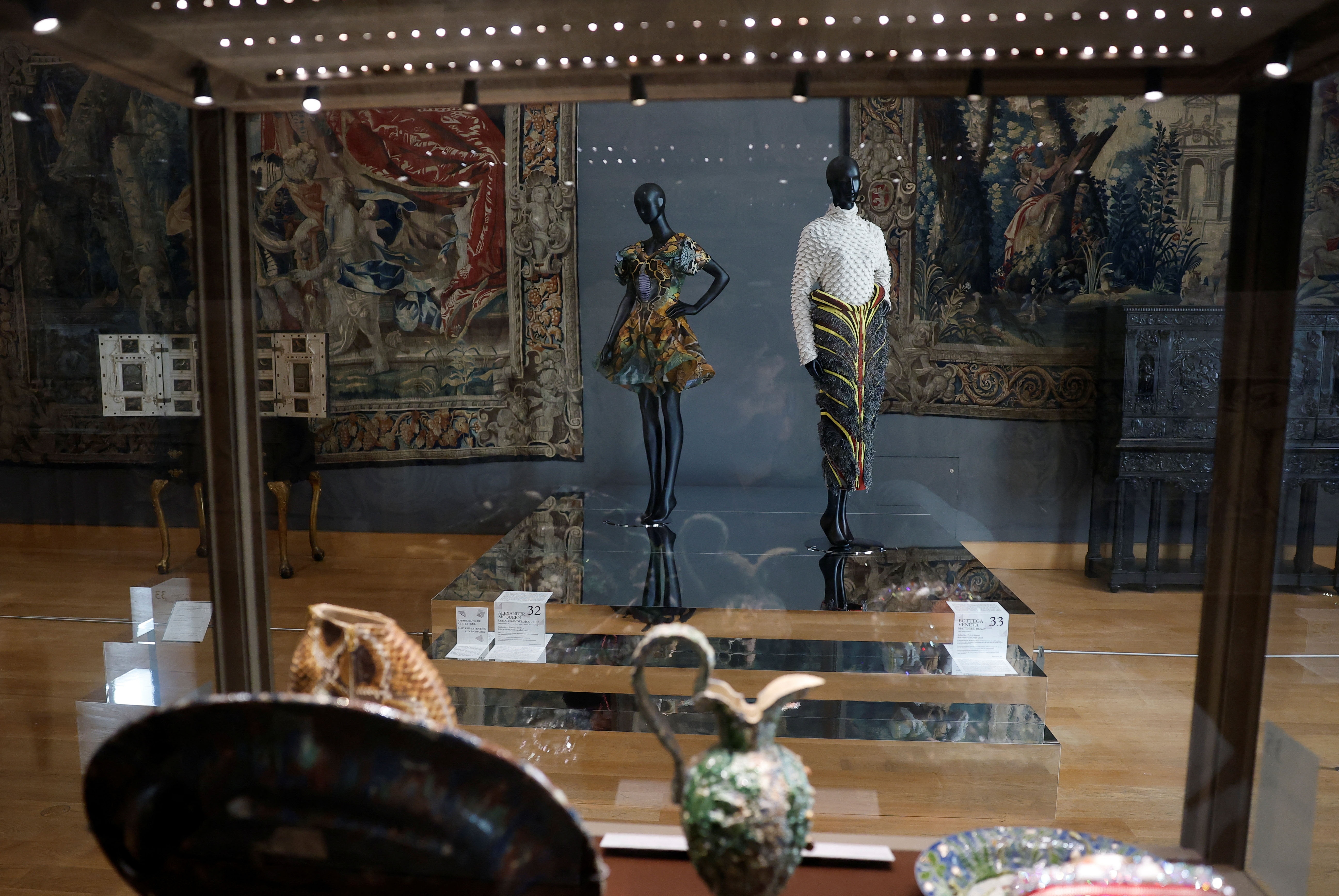 2025_01_23T154129Z_694537549_RC2MFCA8U3NR_RTRMADP_3_FASHION_PARIS_LOUVRE.jpg