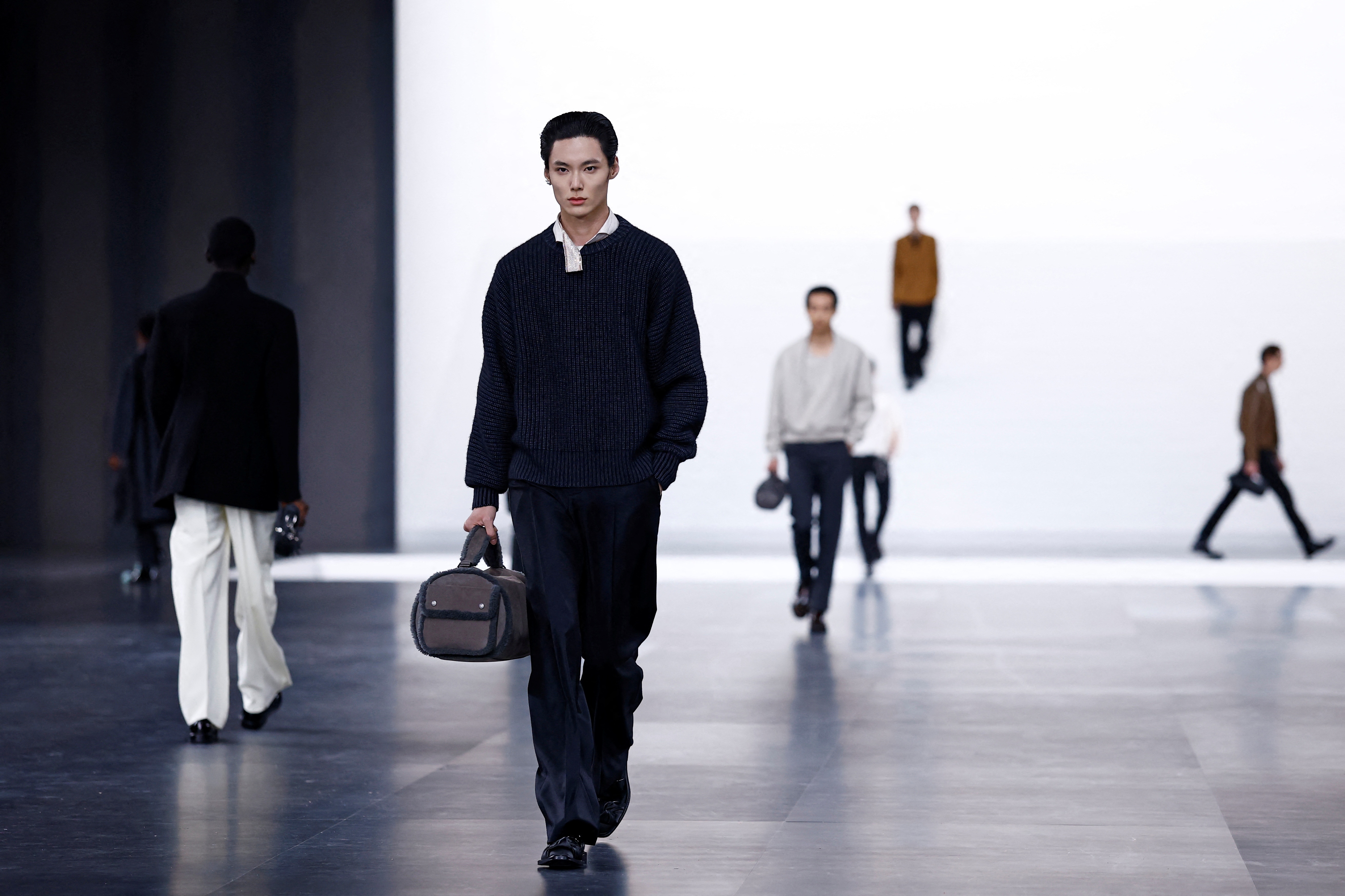 2025_01_24T144520Z_1244117066_RC2EGCAI5IFC_RTRMADP_3_FASHION_PARIS_MENSWEAR_DIOR.JPG
