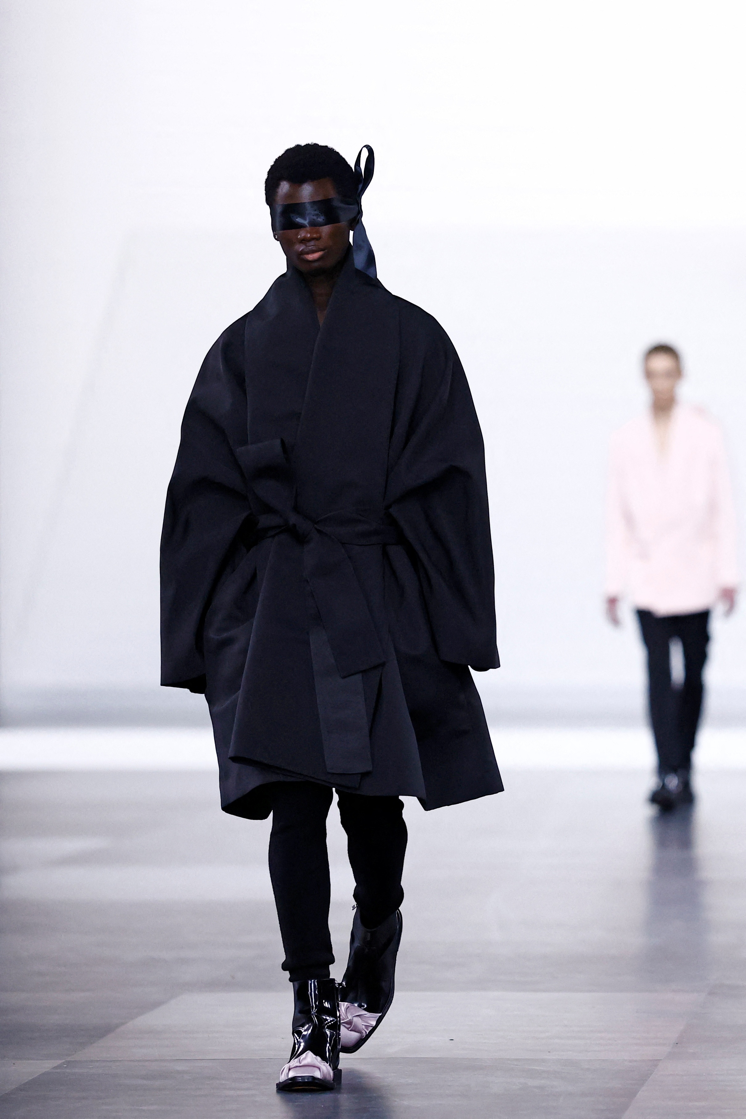 2025_01_24T145942Z_357044324_RC2EGCANQSF9_RTRMADP_3_FASHION_PARIS_MENSWEAR_DIOR.JPG