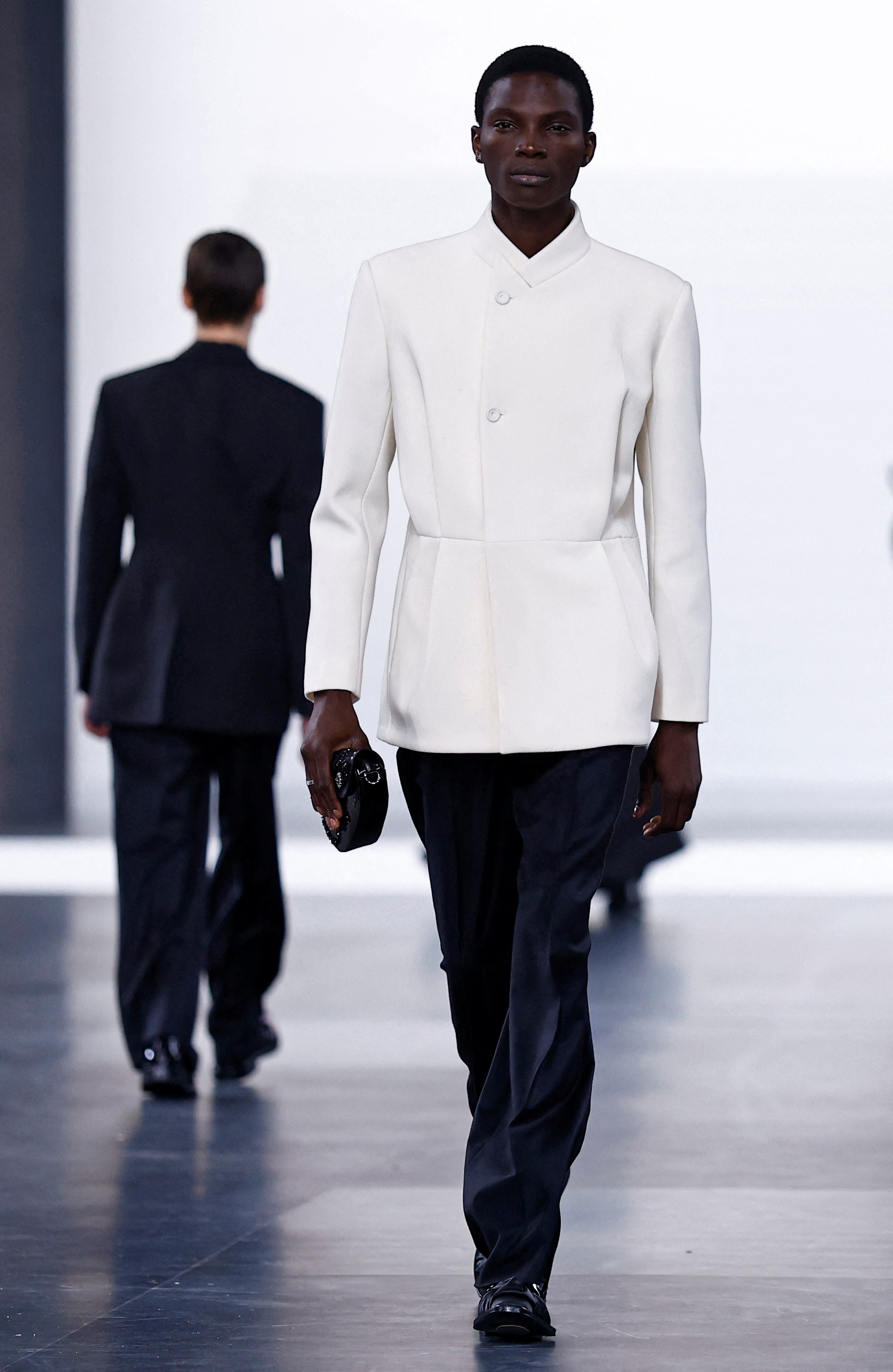 2025_01_24T151251Z_1894457805_RC2EGCAJYFTD_RTRMADP_3_FASHION_PARIS_MENSWEAR_DIOR.JPG