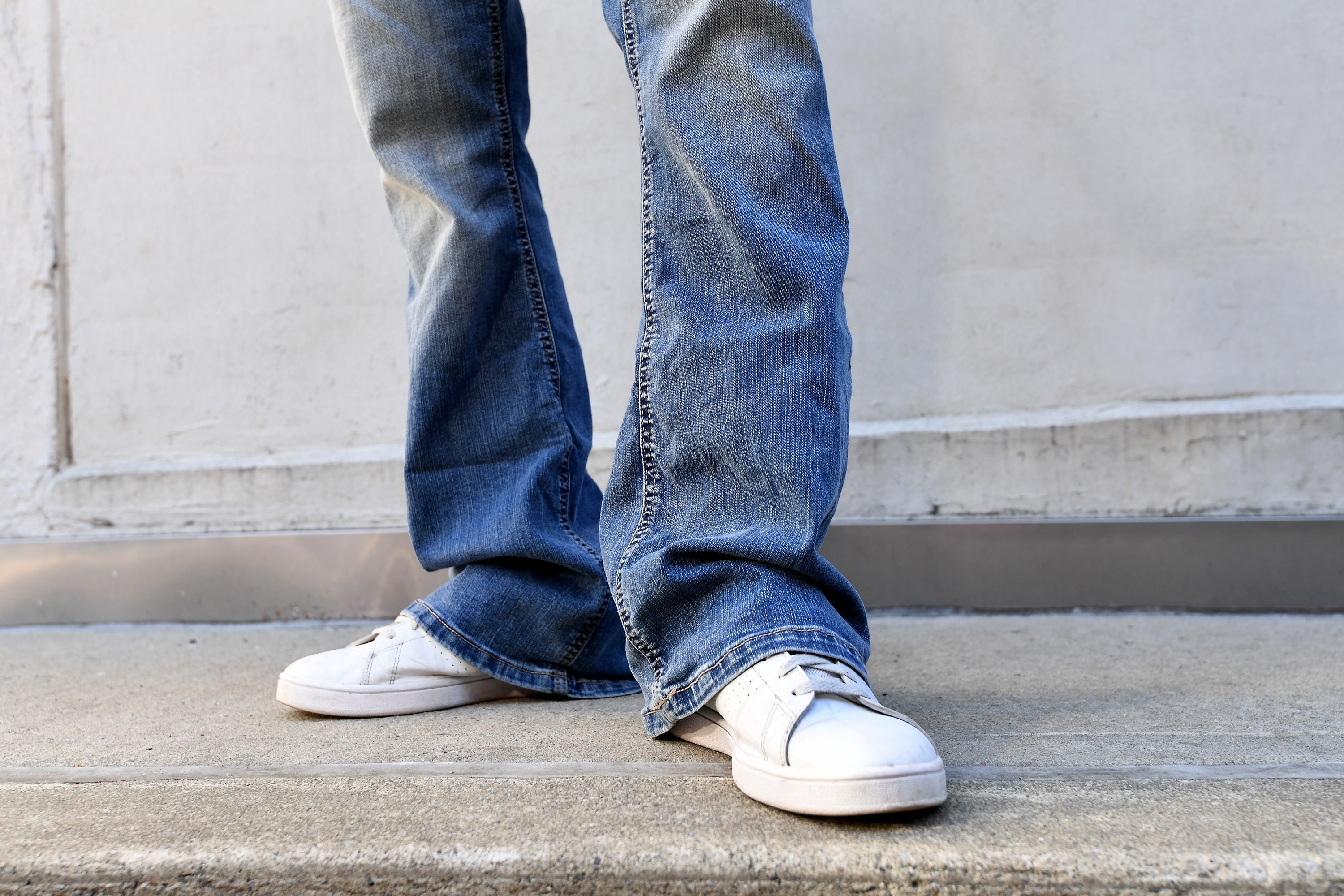 Chiec quan jeans 1.200 USD 'gay bao' New York hinh anh