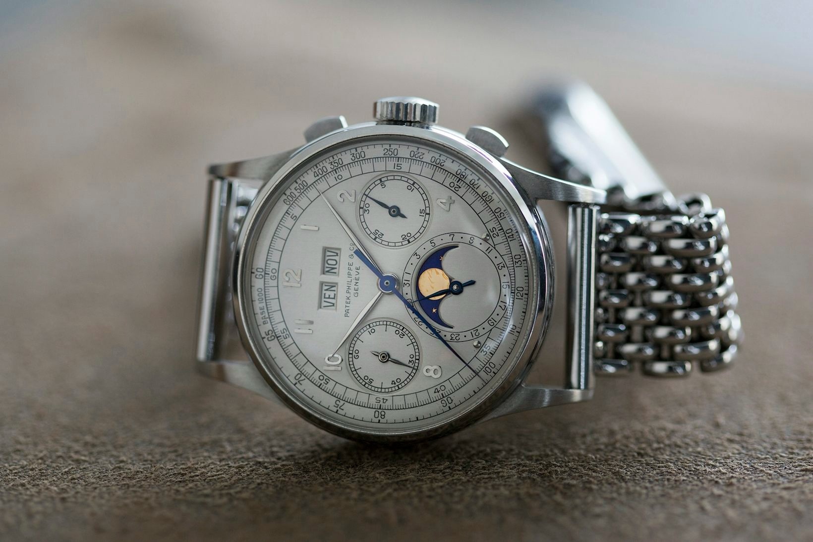  Đồng hồ Patek Philippe