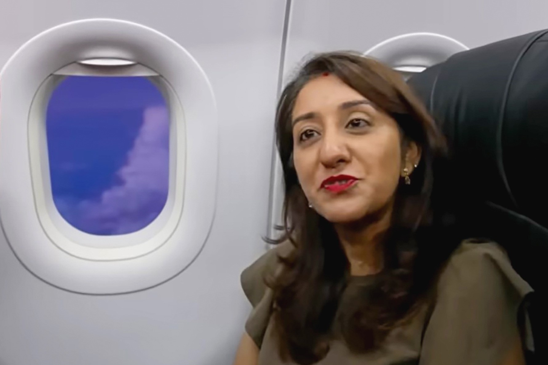 Di lam bang may bay moi ngay vi re hon thue nha hinh anh