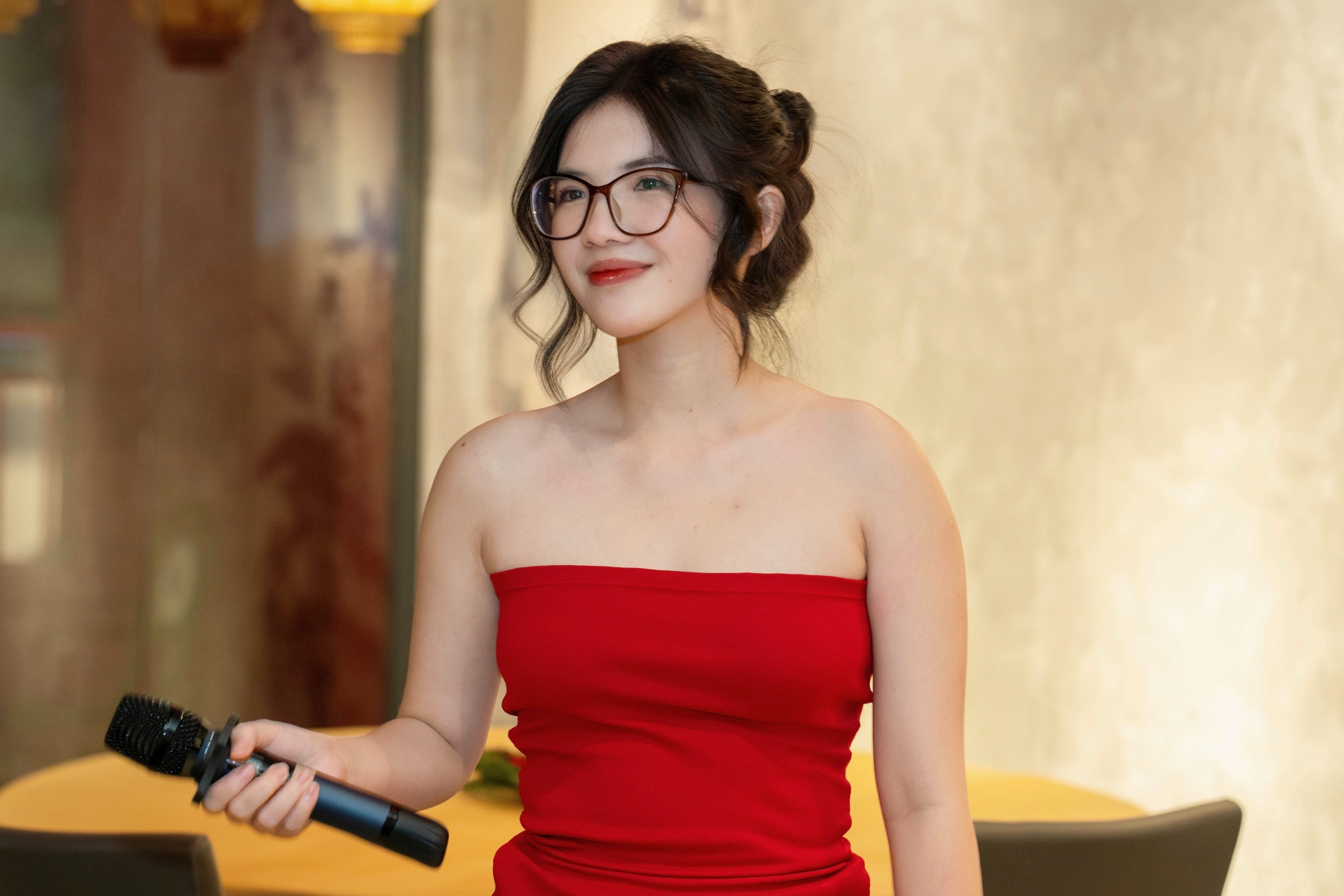 Co gai TP.HCM bat dac di 'nhay viec' 4 cong ty trong 4 nam hinh anh