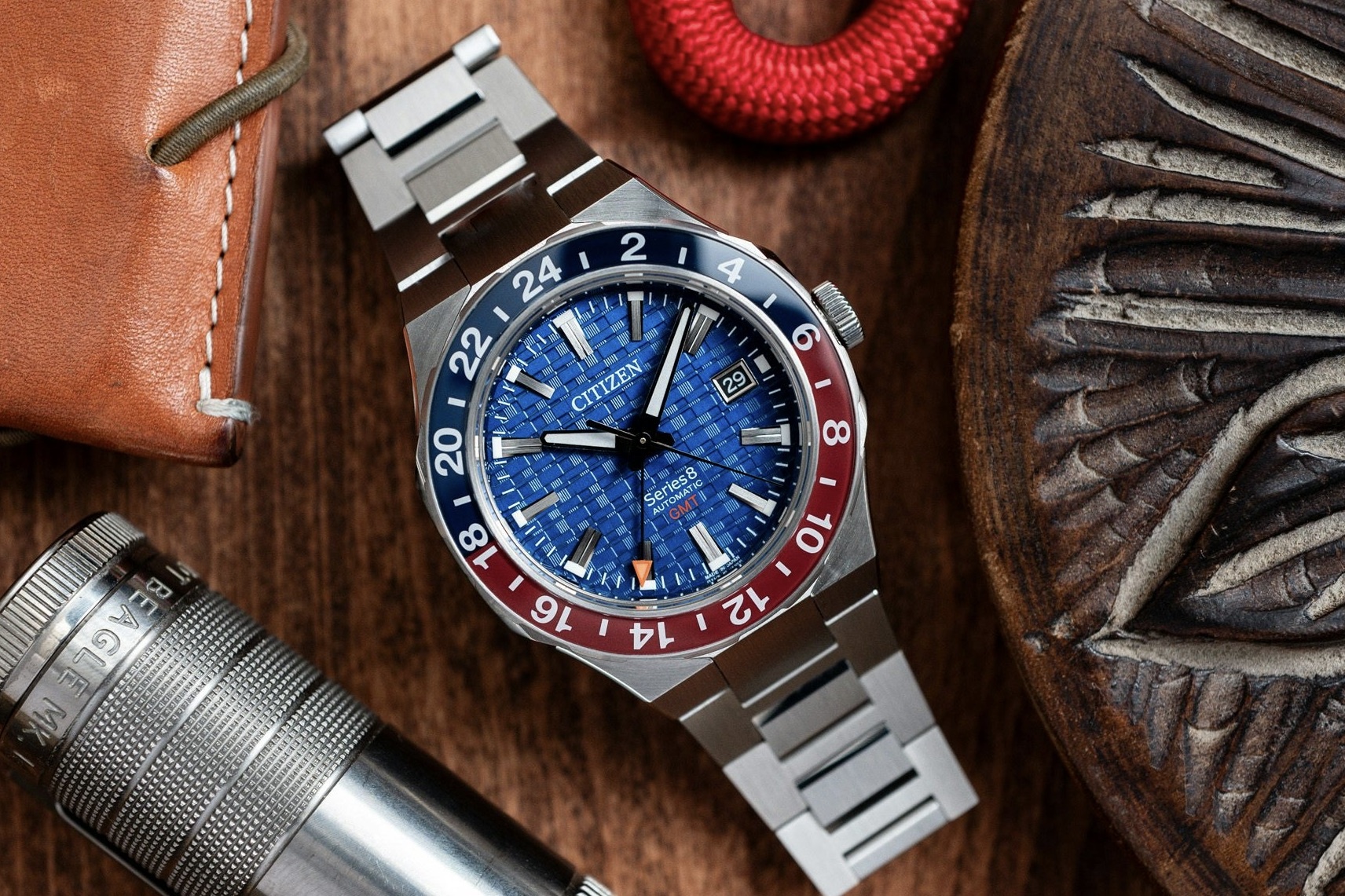 Dong ho Thuy Si hut hoi truoc hang Nhat Ban? hinh anh