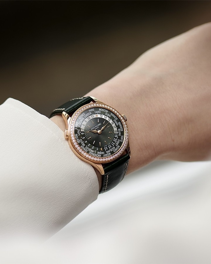 Quoc te Phu nu 8/3,  qua 8/3,  goi y qua 8/3,  qua tang me,  tang me dong ho,  dong ho 8/3 anh 2