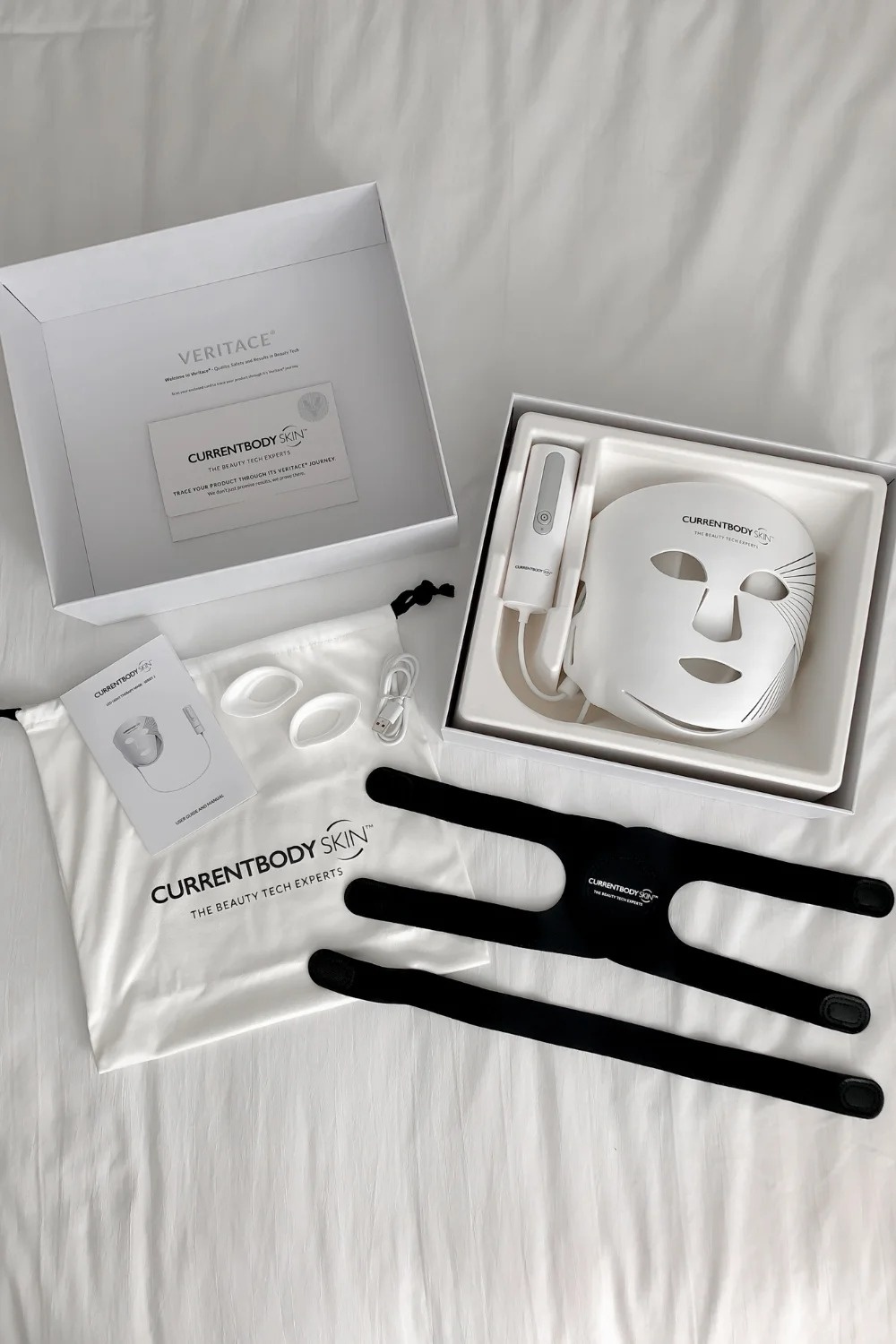 qua tang 8/3, qua 8/3 cho phu nu, qua tang phu nu, ngay Quoc te Phu nu, qua 8/3 y nghia,  qua tang lam dep,  qua 8/3 cho vo, qua 8/3 cho ban gai,  qua cham soc da,  may say toc tot,  trang suc phong thuy,  my pham lam dep, mat na LED duong da,  ga giuong cao cap anh 6