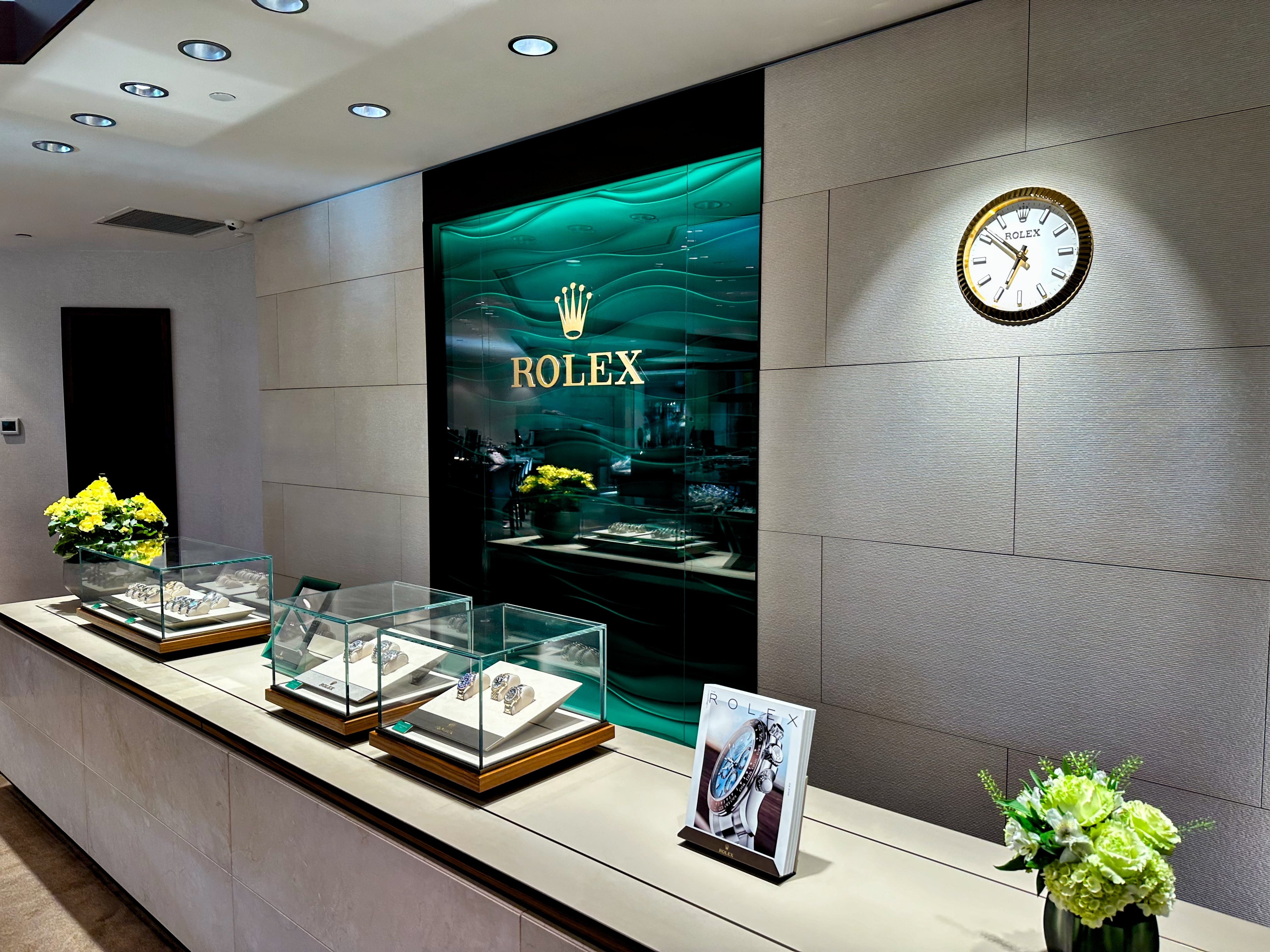 Rolex_Authorized_Dealer_Showcase.jpg
