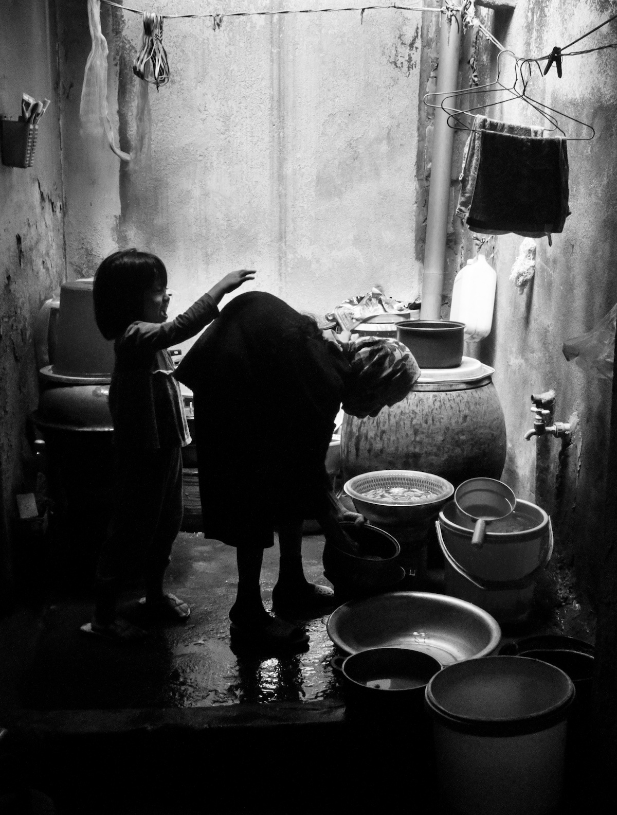 Triển lãm NỐI, Noirfotocontest2024, Noirfotocontest, Noirfoto, rọi ảnh thủ công, kỹ thuật rọi ảnh, triển lãm tp.hcm, triển lãm nối, nối Noirfotocontest ảnh 8 Trien lam NOI, Noirfotocontest2024, Noirfotocontest, Noirfoto, roi anh thu cong, ky thuat roi anh, trien lam tp.hcm, trien lam noi, noi Noirfotocontest anh 8