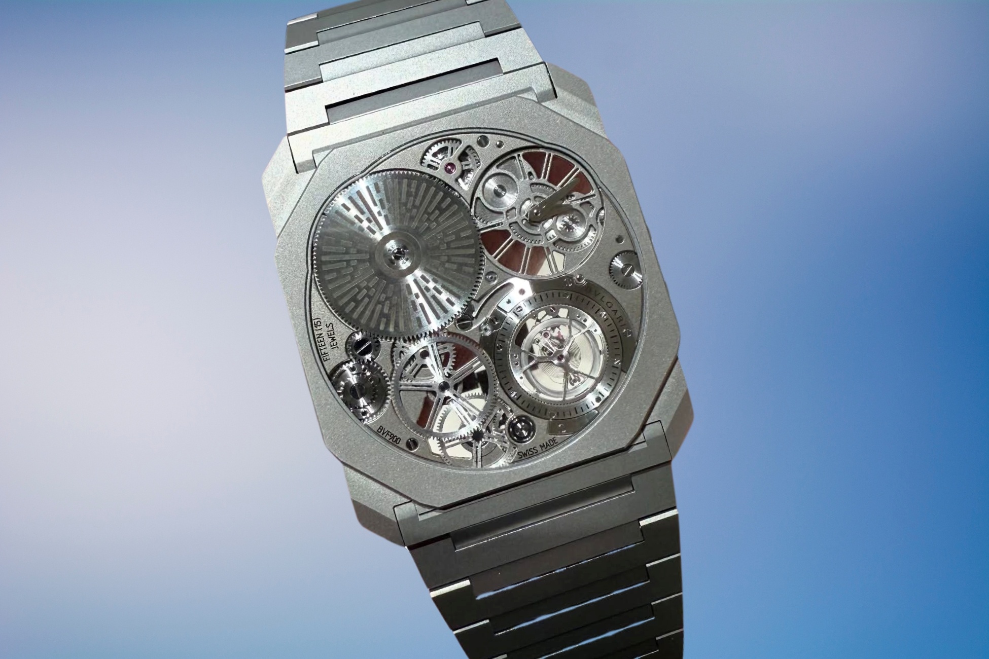 Dong ho tourbillon mong nhat the gioi hinh anh