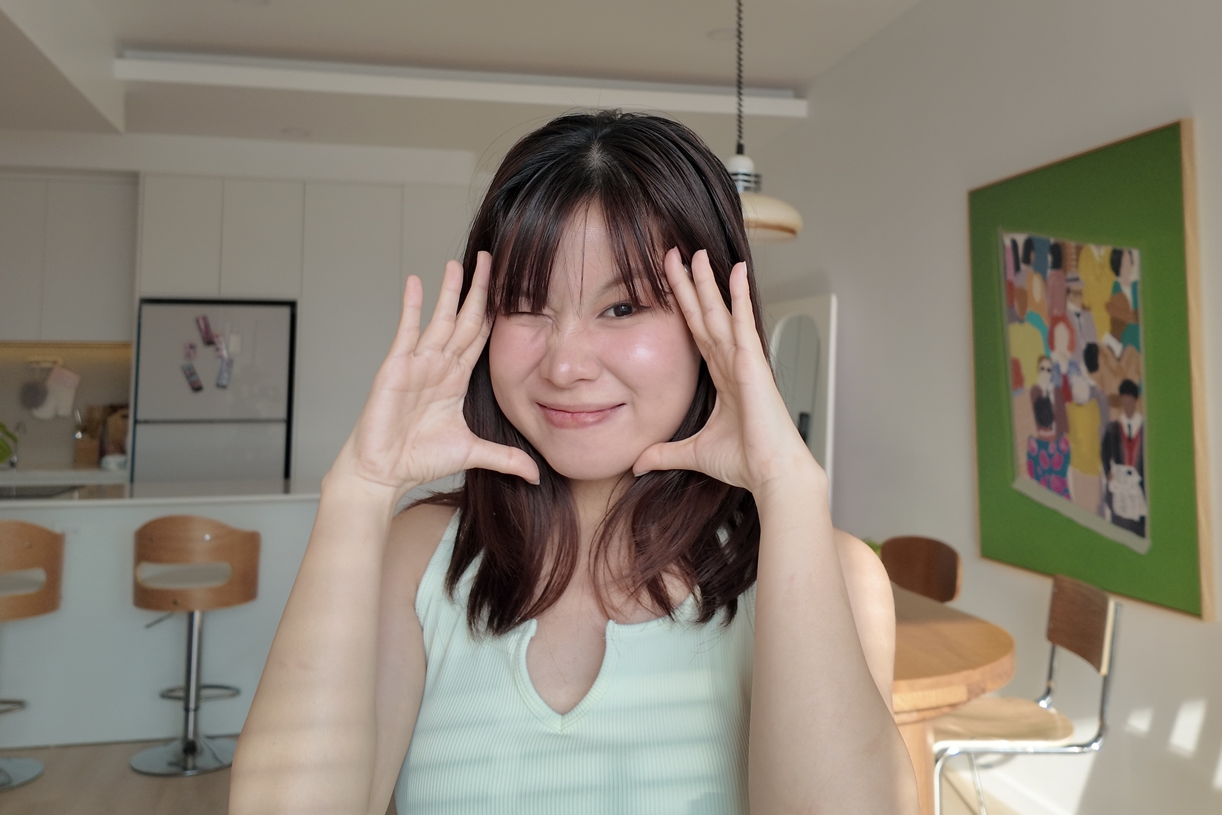 Co gai TP.HCM tu bo muc luong gan 80 trieu dong/thang de ngu bu hinh anh