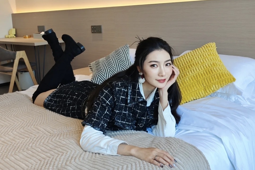 Gioi tre Trung Quoc tha o khach san hon di thue nha hinh anh