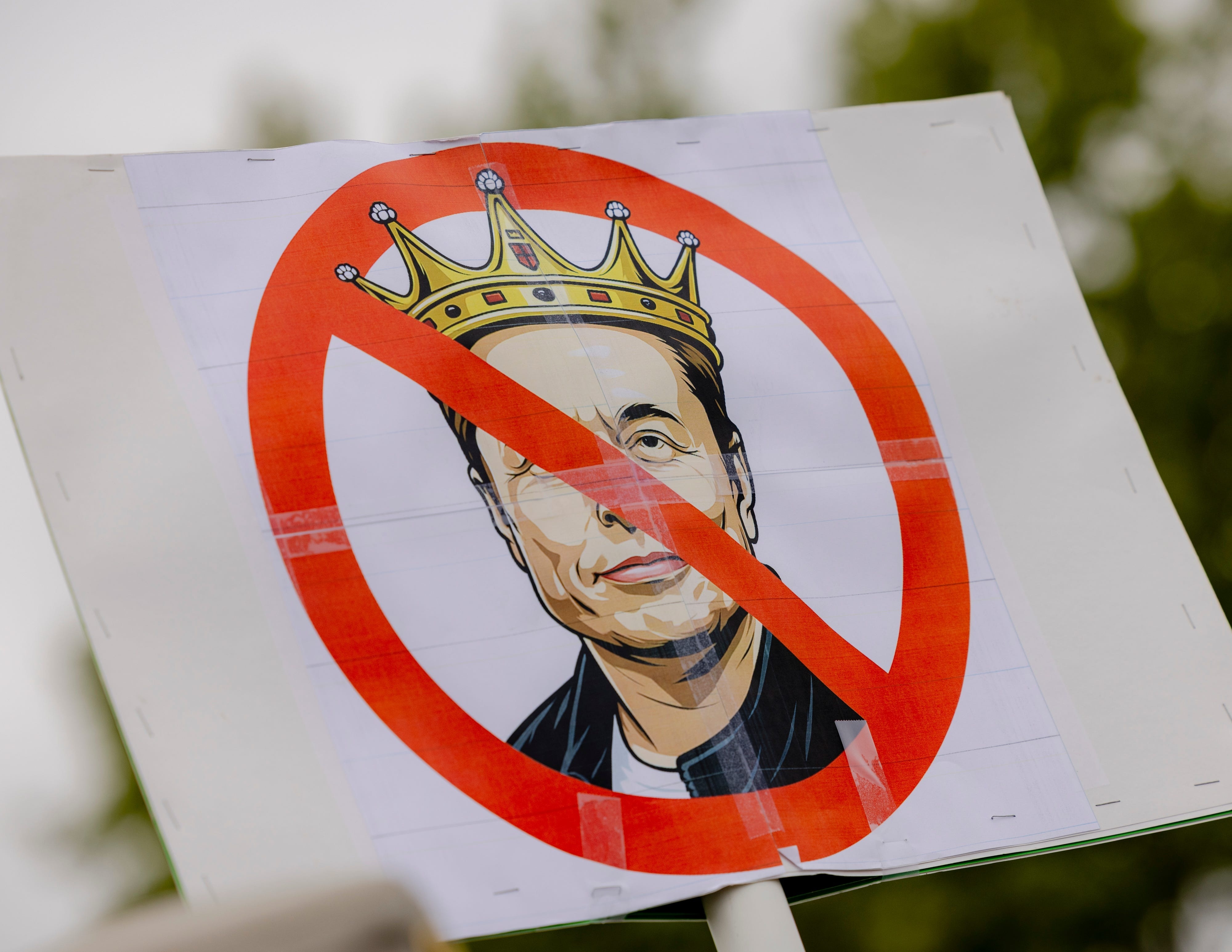 Nhan vien Tesla,  Tesla sa thai,  Matthew LaBrot,  Elon Musk,  Cybertruck anh 2