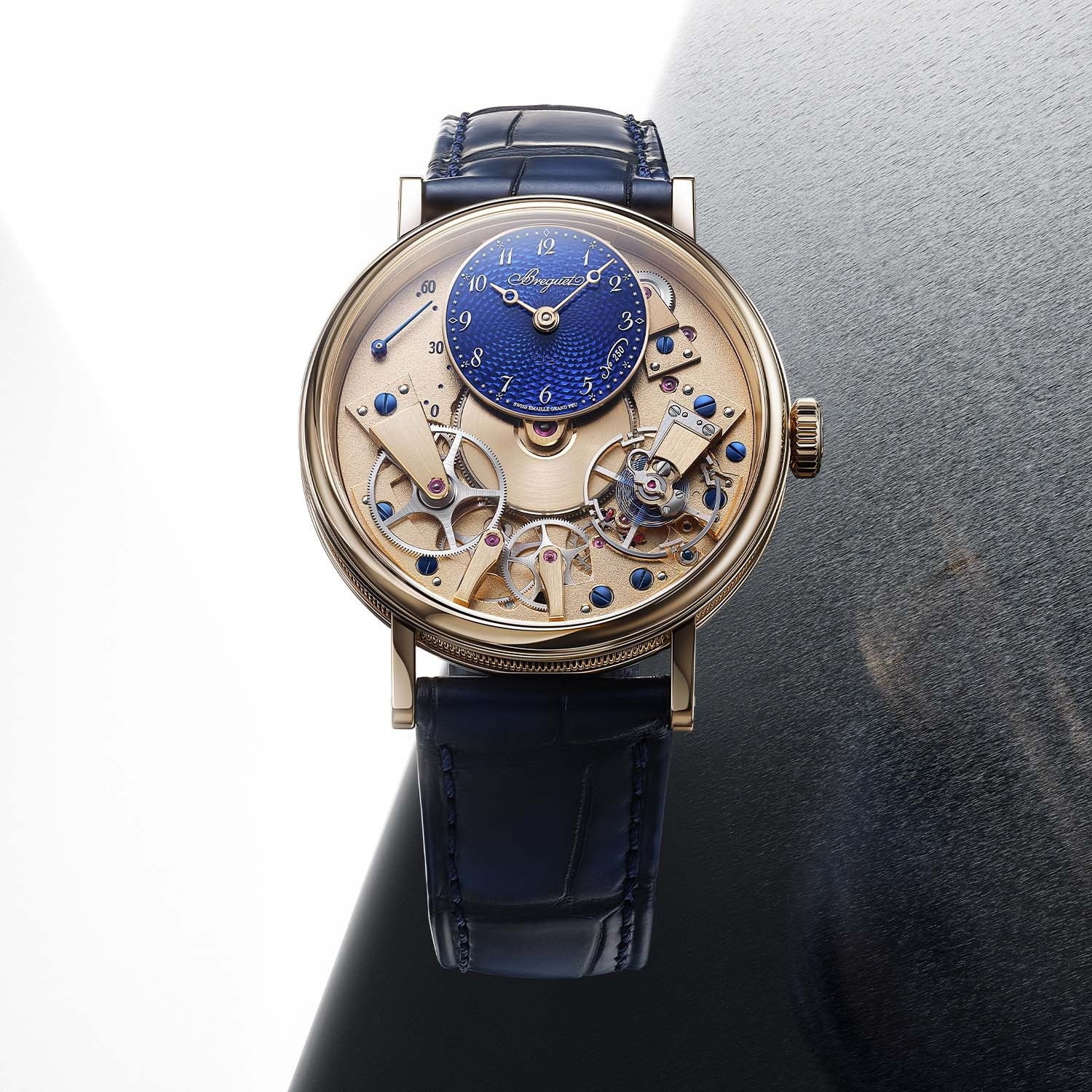 Breguet_Tradition_Seconde_Retrog_1_.jpg
