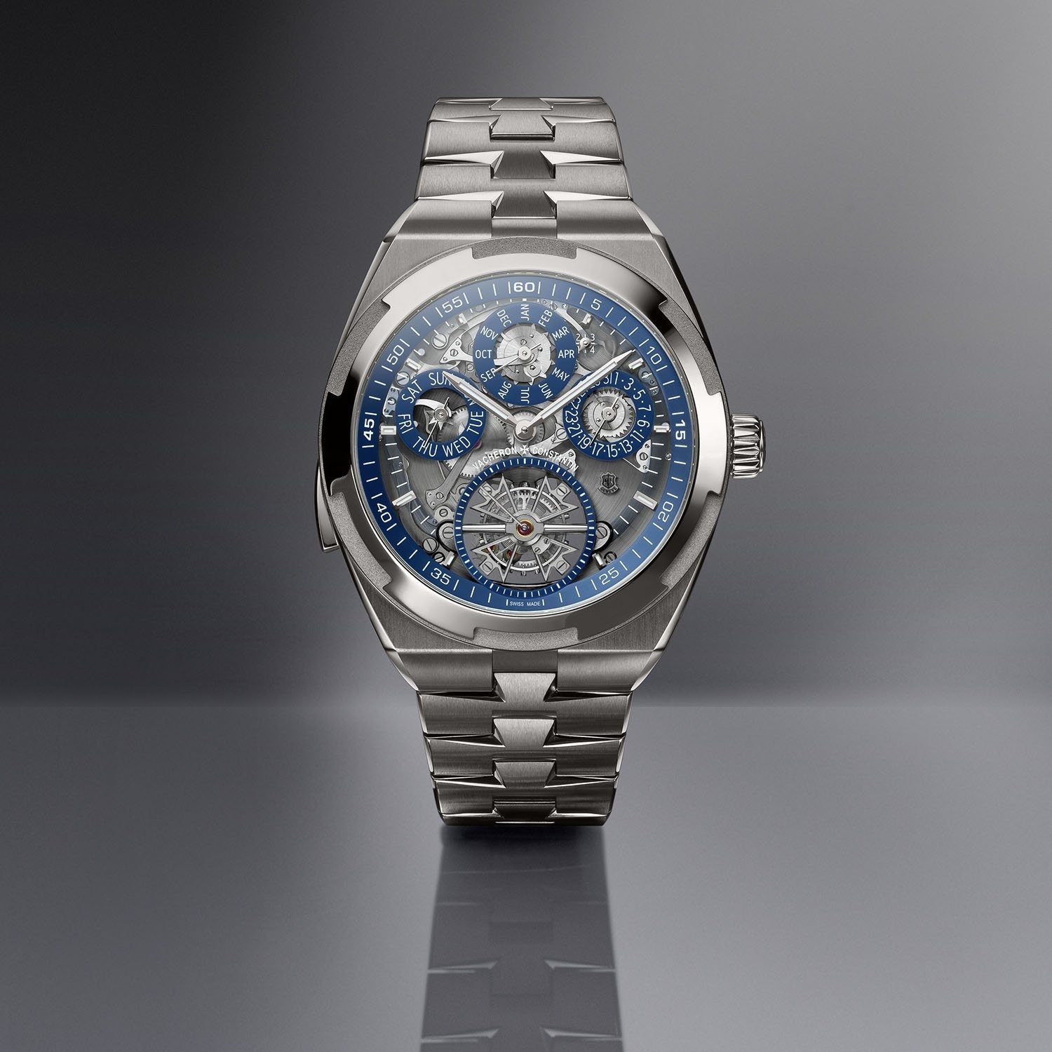 Vacheron_Constantin_Overseas_Gra_2_.jpg