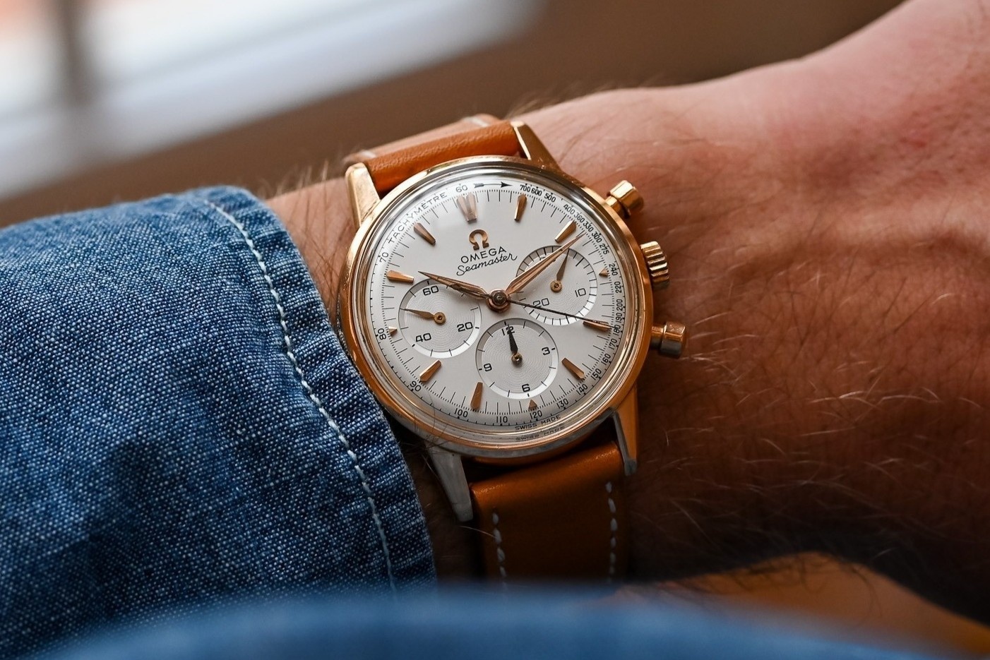 Cach kiem tra dong ho Omega gia hinh anh