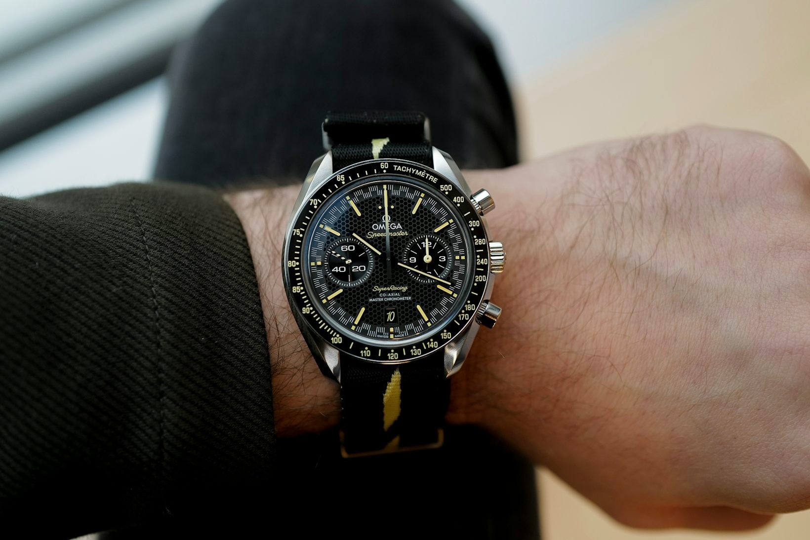 Cách kiểm tra đồng hồ Omega giả