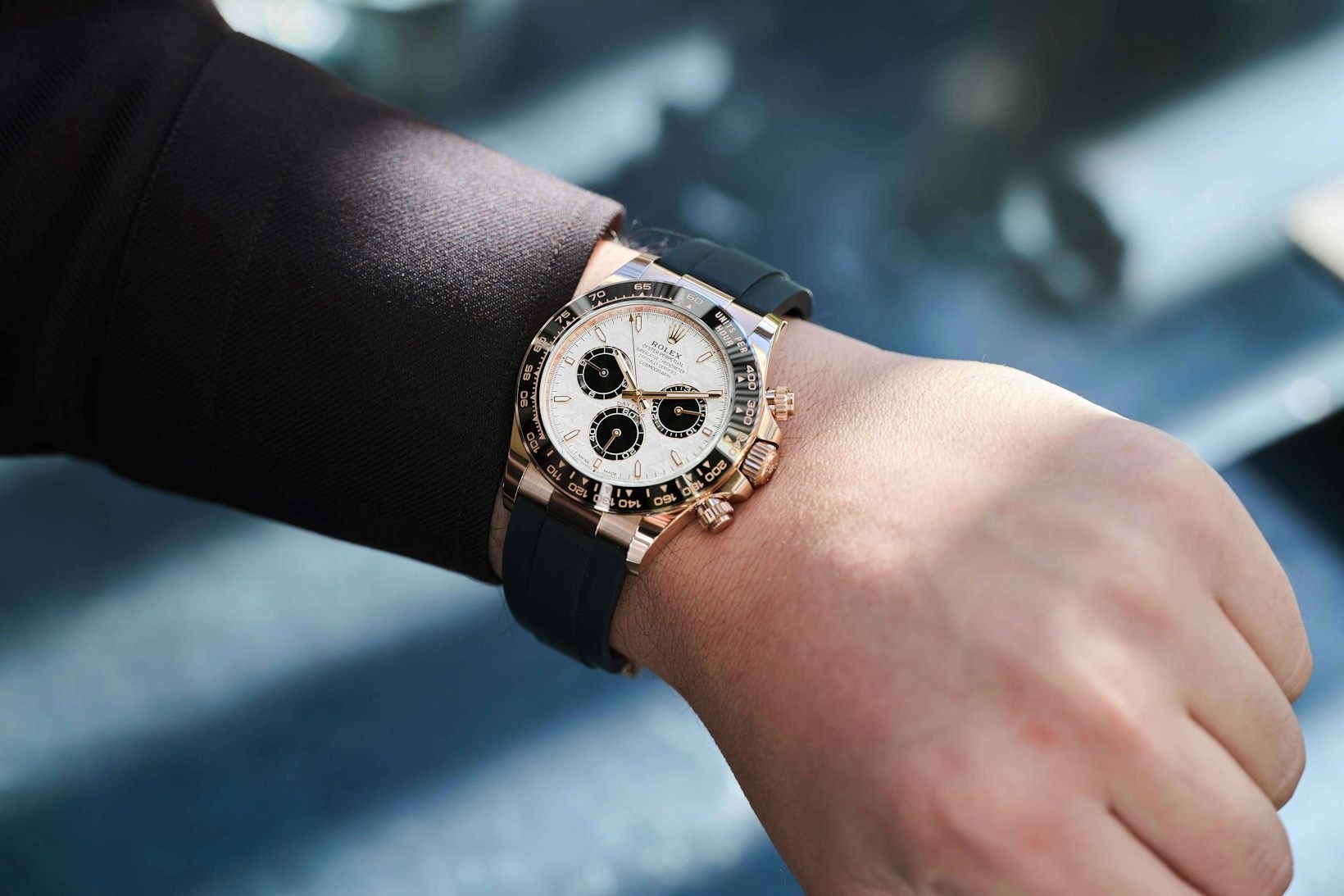 Gioi_tai_chinh_Pho_Wall_uoc_duoc_tang_Rolex_vao_dip_le_2.jpg
