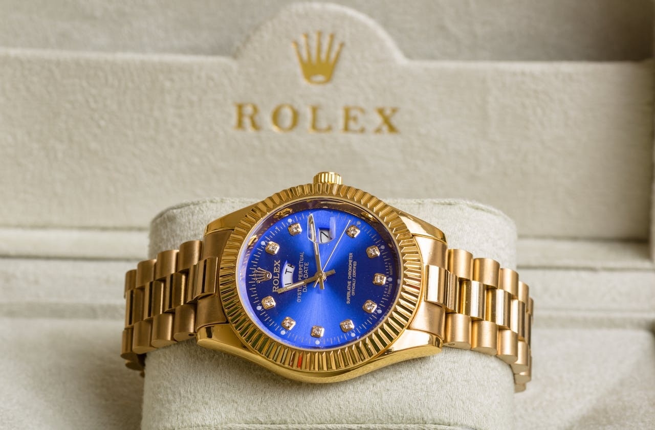 hang gia,  hang nhai,  Dong ho Rolex,  tui Louis Vuitton,  Rolex fake, anh 2