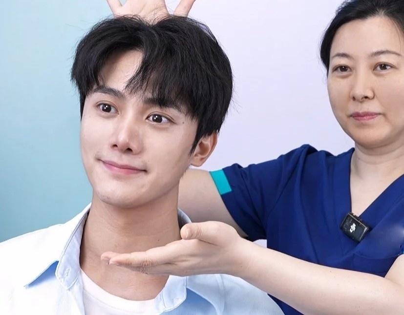 Ap luc su nghiep thuc day dan ong Trung Quoc cay toc, hut mo hinh anh