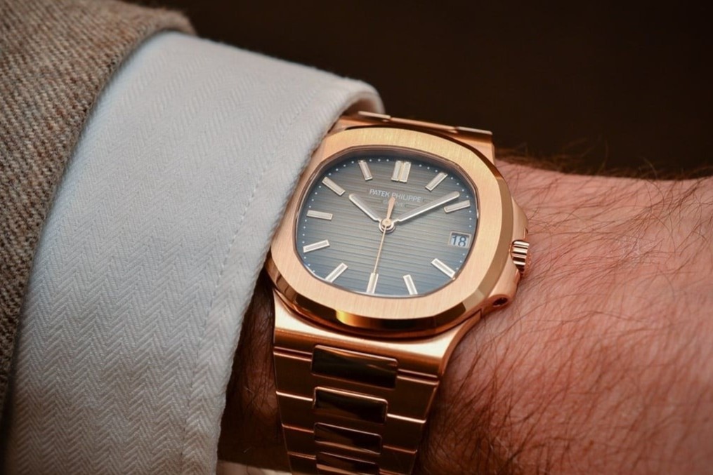 Patek_Philippe_Nautilus_57111R_0_1.jpg