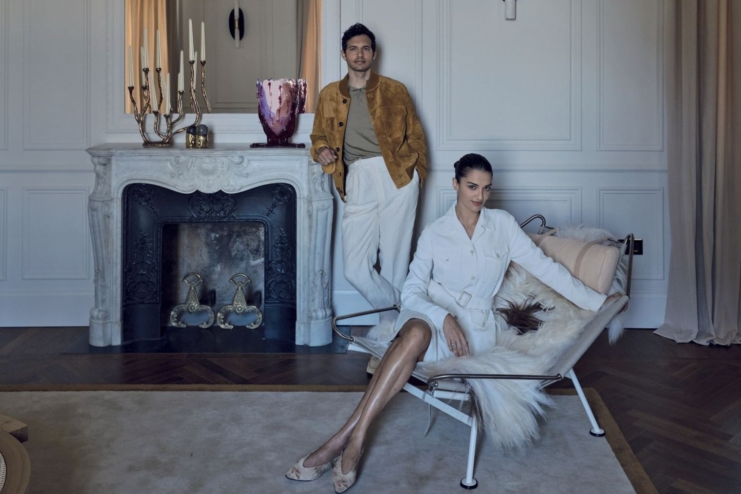 Nguoi mau Phap hoi sinh biet thu co ben ho Maggiore hinh anh