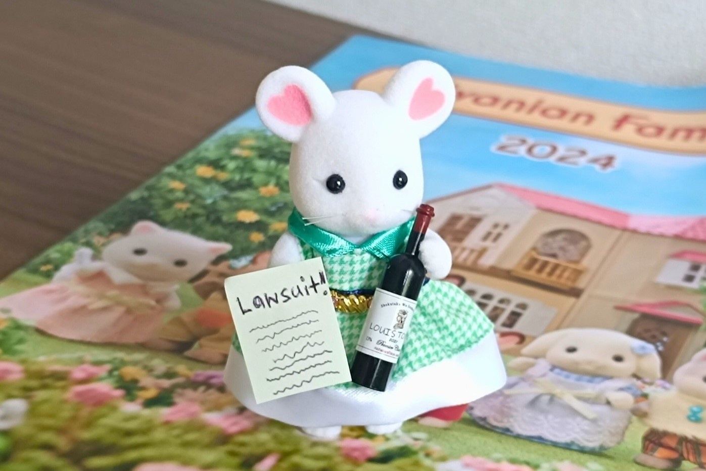 TikToker bi kien vi 'khien' thu nhoi bong nghien ruou, ngoai tinh hinh anh