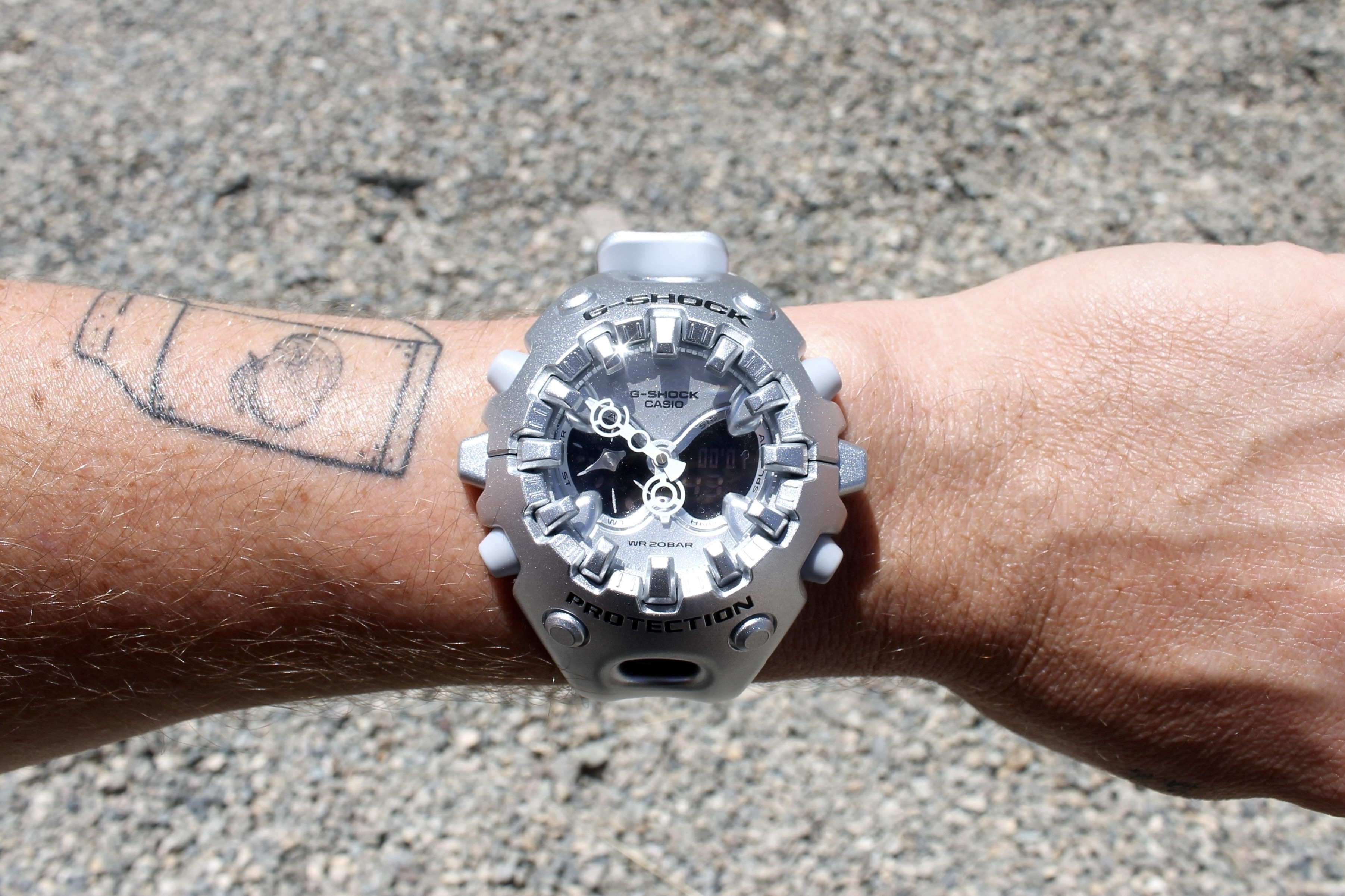 Ky nguyen dong ho 'sieu to khong lo' sap quay tro lai? hinh anh