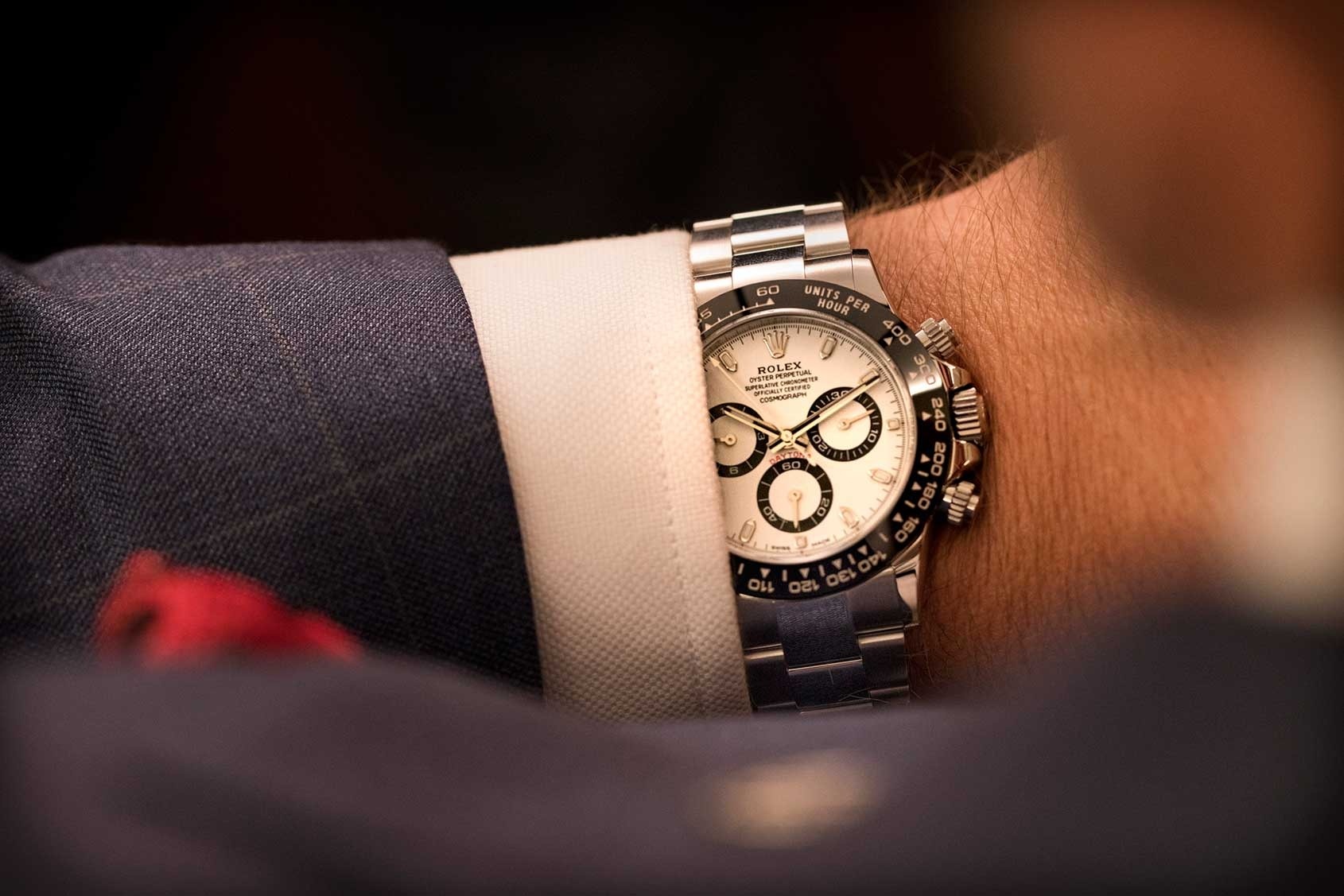 rolex tang gia,  rolex dau tu,  gia rolex 2025,  rolex giu gia,  dong ho sang trong anh 1