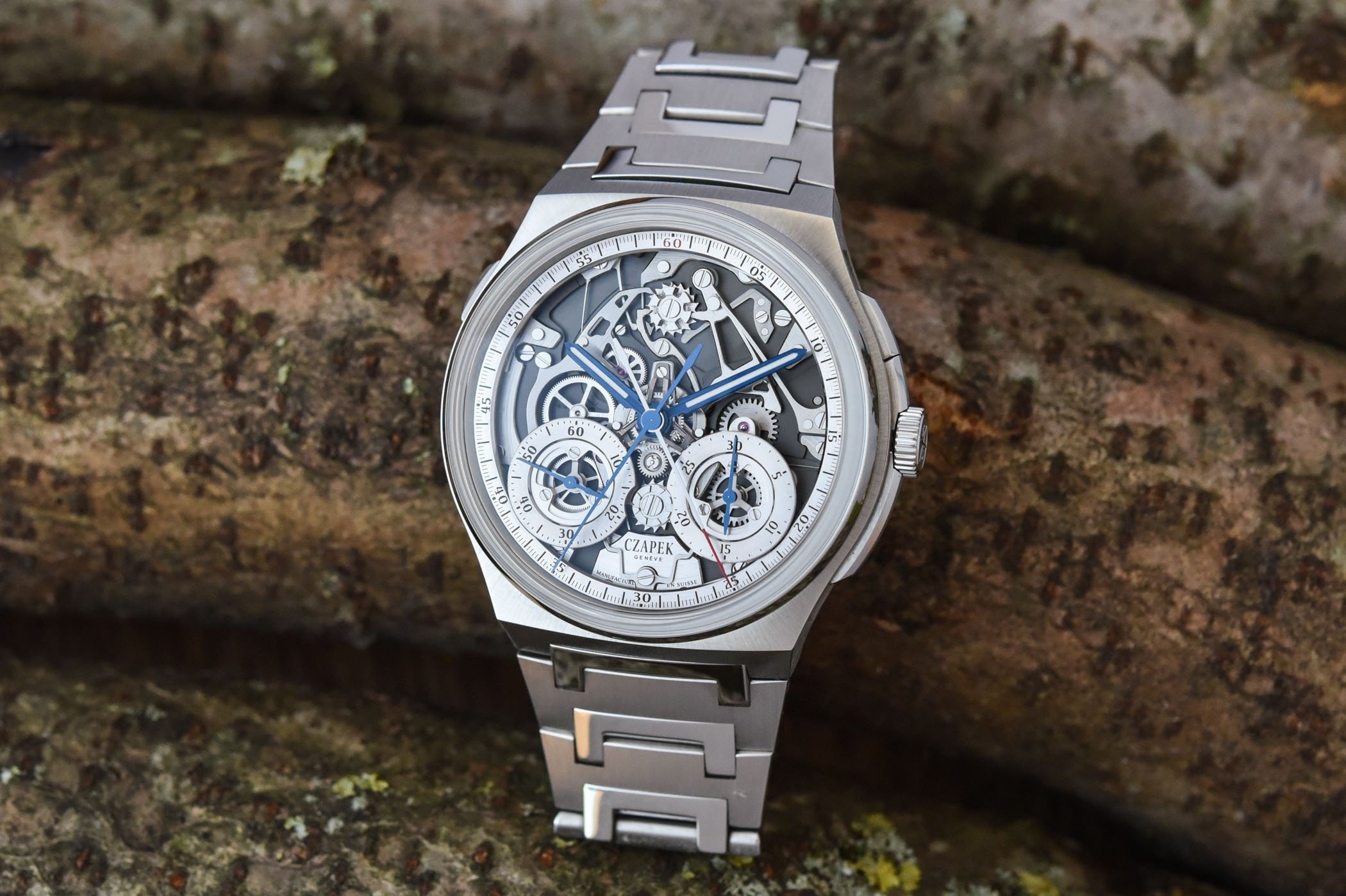 Tuần của đồng hồ giá 64.000 USD trở lên